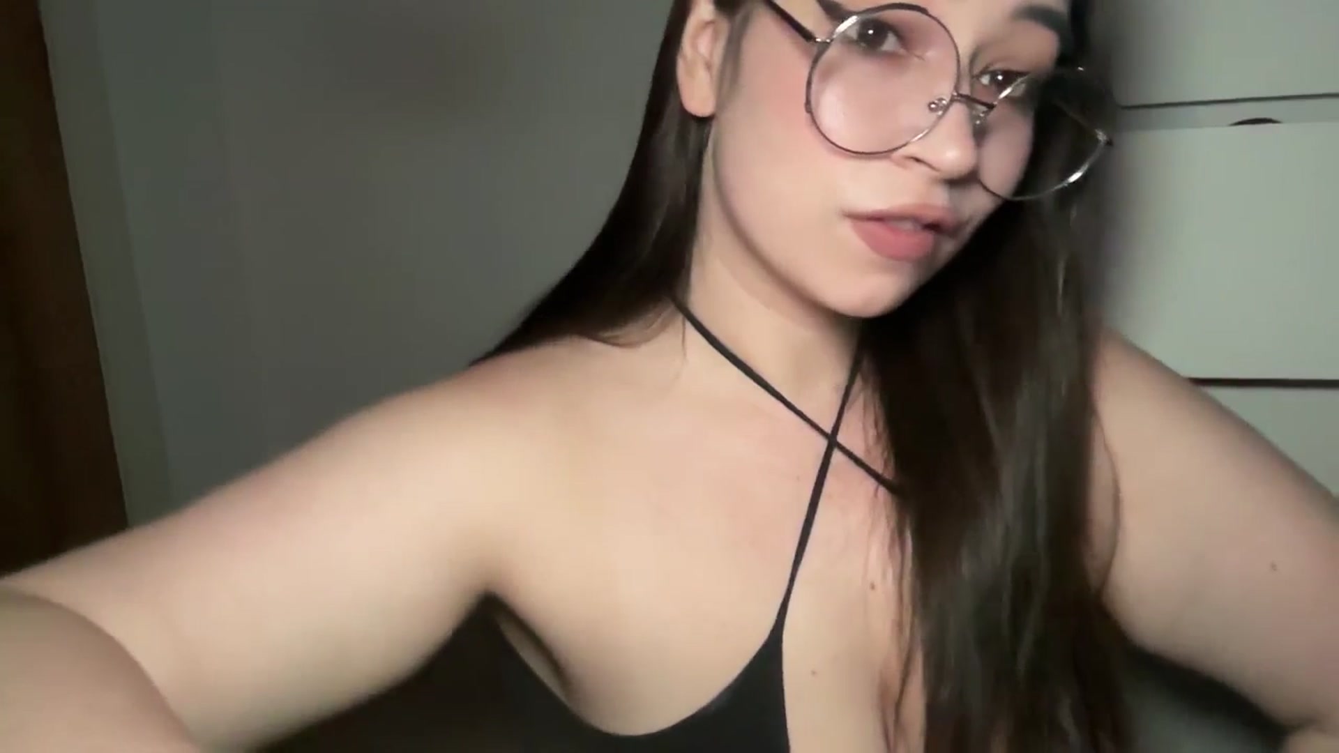 Gallery image thumbnail from Hasymura's myfreecams stream on, 03/22/2025, 23:41 image 19 of 20