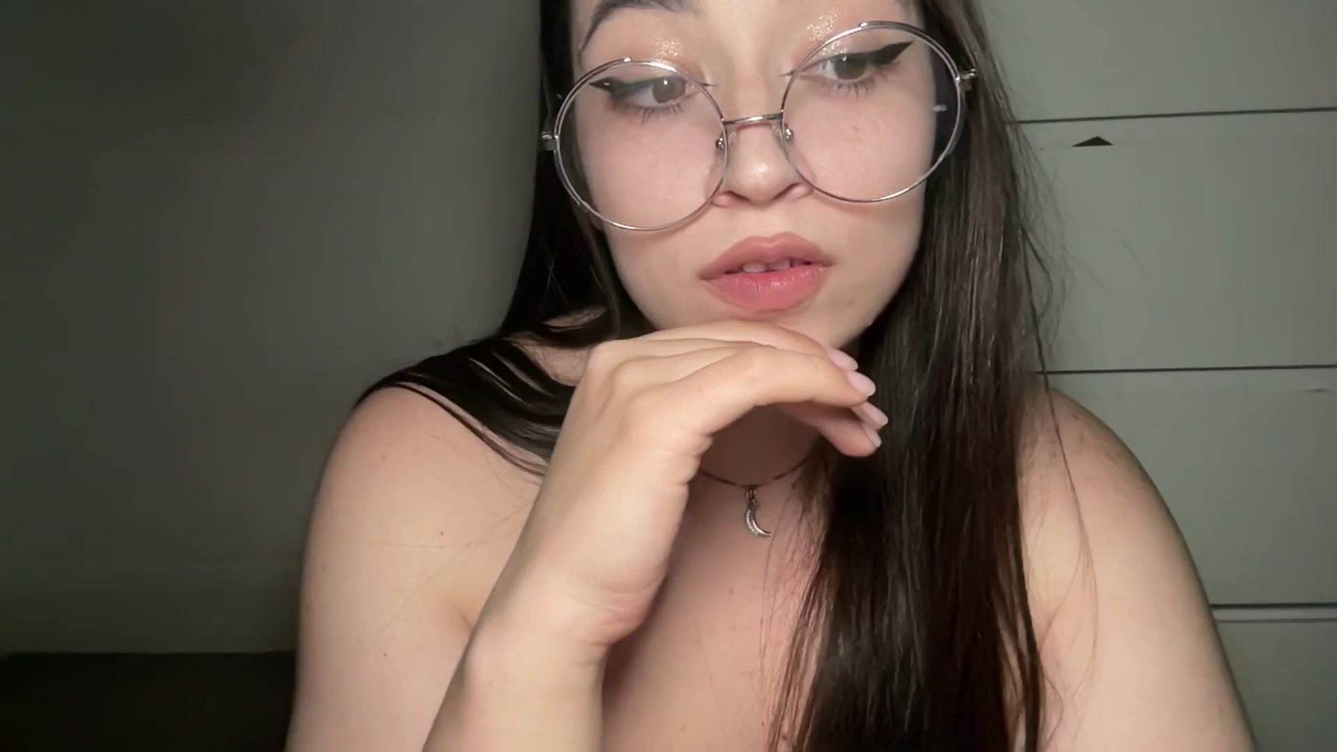 Gallery image thumbnail from Hasymura's myfreecams stream on, 03/30/2025, 23:57 image 18 of 20