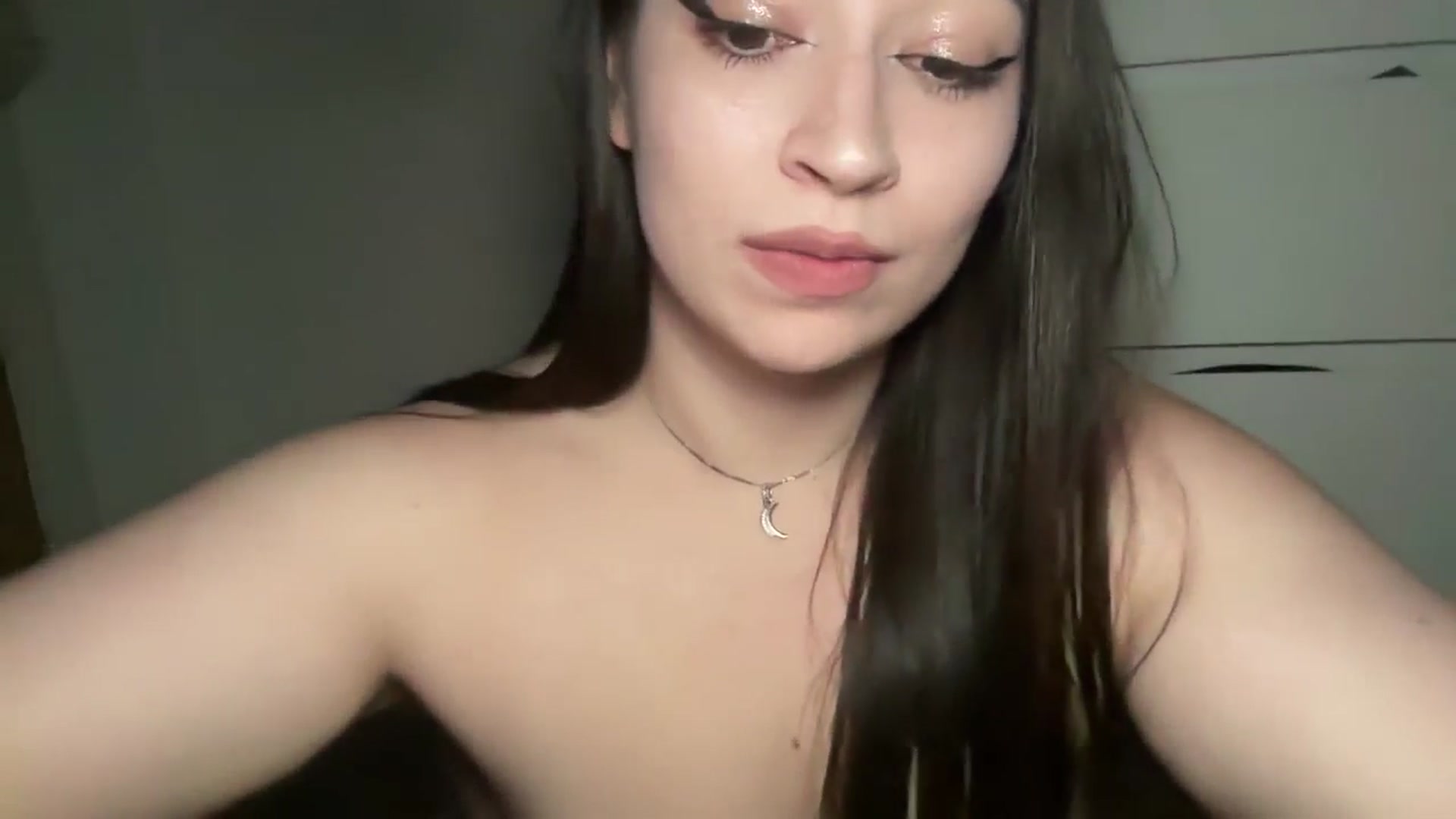 Gallery image thumbnail from Hasymura's myfreecams stream on, 03/30/2025, 23:57 image 6 of 20