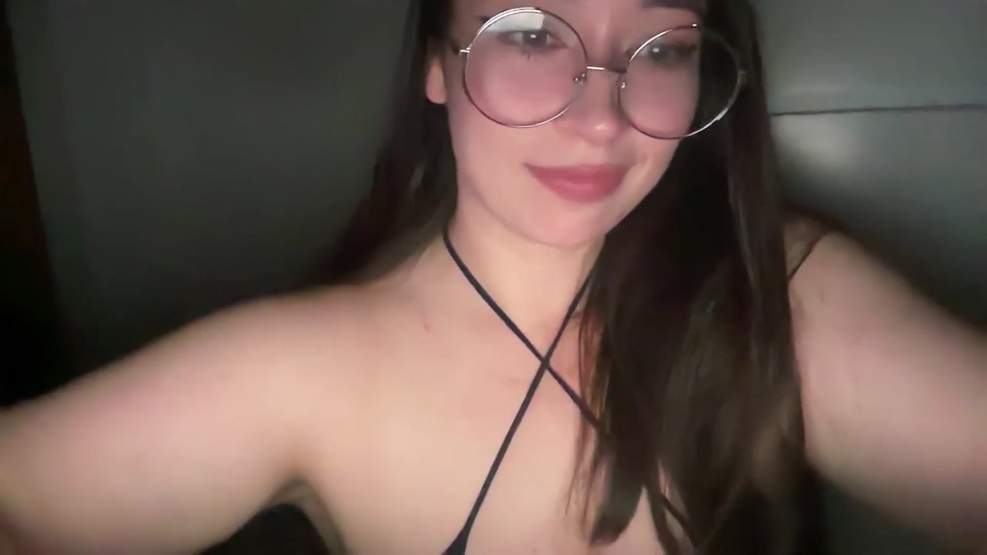 Gallery image thumbnail from Hasymura's myfreecams stream on, 06/15/2025, 24:15 image 7 of 20