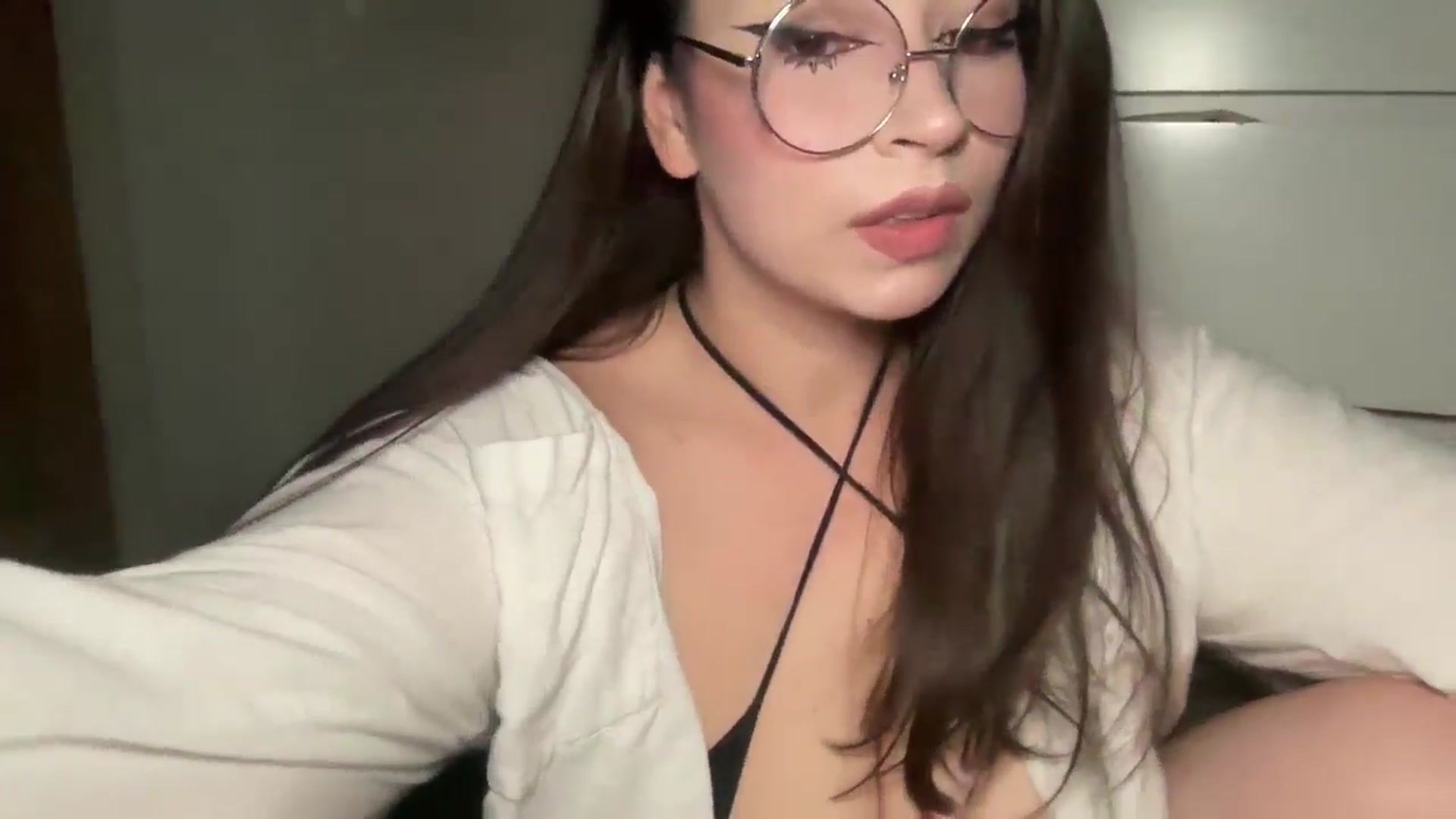 Gallery image thumbnail from Hasymura's myfreecams stream on, 06/20/2025, 22:46 image 14 of 20