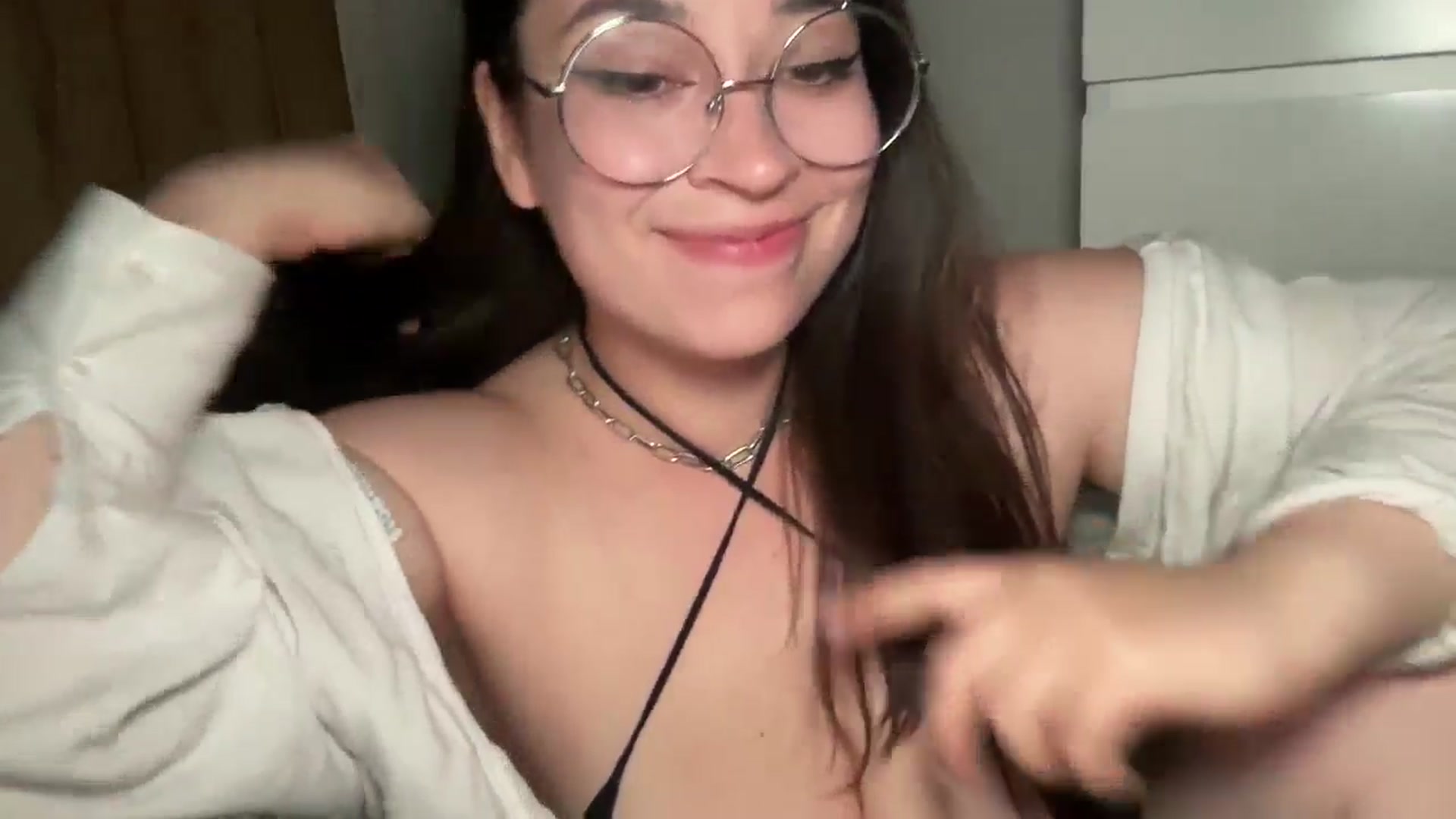 Gallery image thumbnail from Hasymura's myfreecams stream on, 07/04/2025, 23:19 image 17 of 20