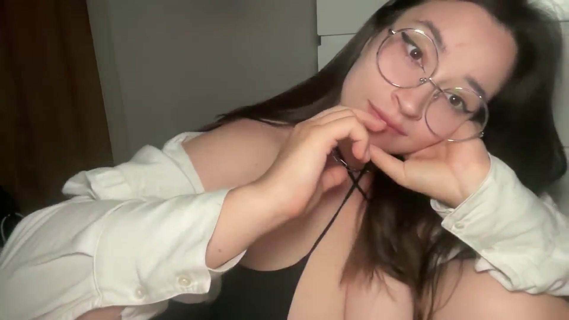 Gallery image thumbnail from Hasymura's myfreecams stream on, 07/08/2025, 23:44 image 8 of 20