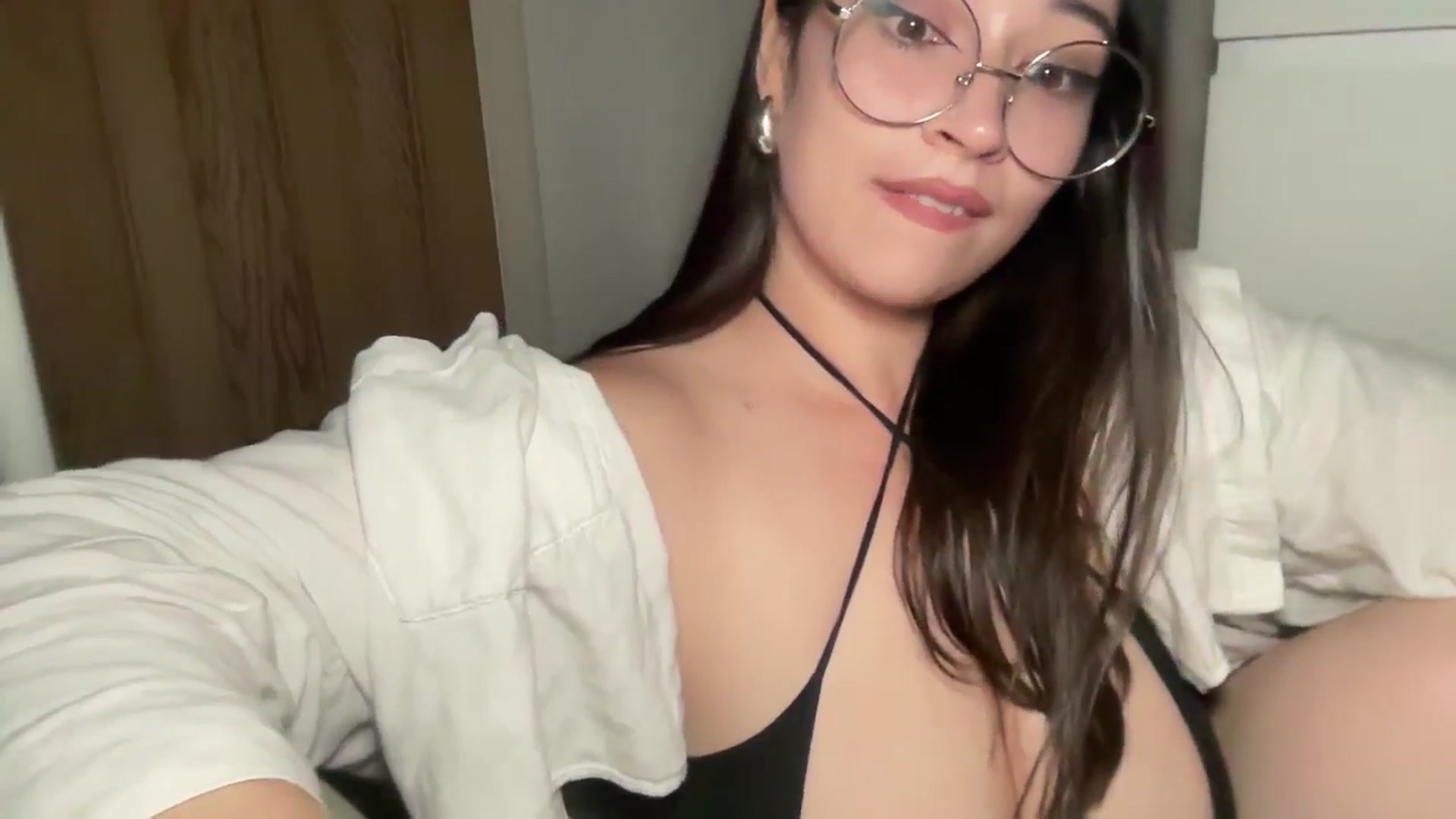 Gallery image thumbnail from Hasymura's myfreecams stream on, 07/12/2025, 21:17 image 19 of 20