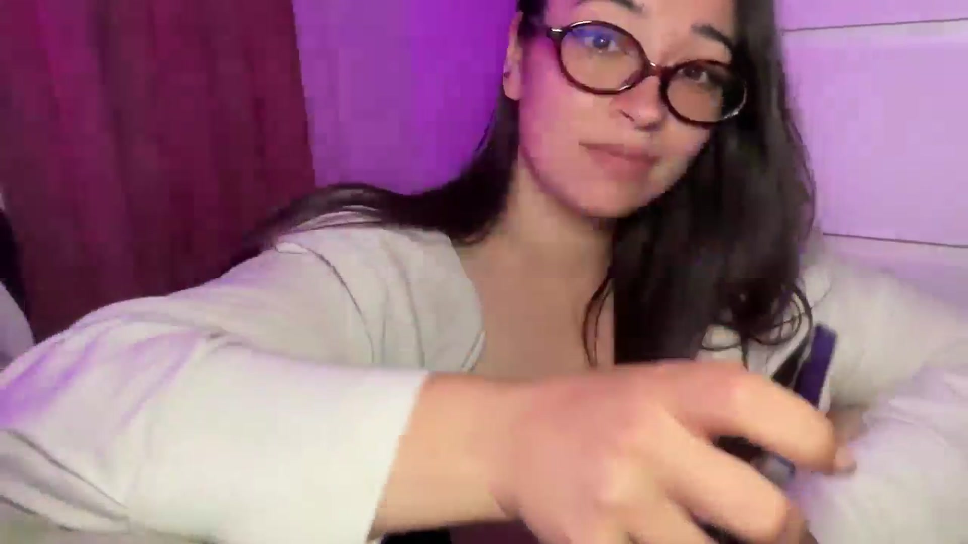 Gallery image thumbnail from Hasymura's myfreecams stream on, 09/05/2025, 23:47 image 14 of 20