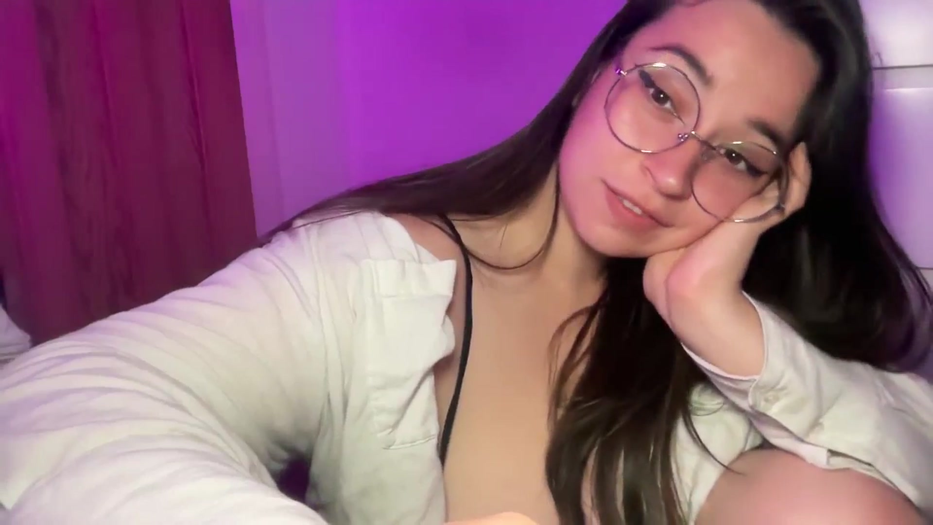Gallery image thumbnail from Hasymura's myfreecams stream on, 09/06/2025, 23:14 image 7 of 20