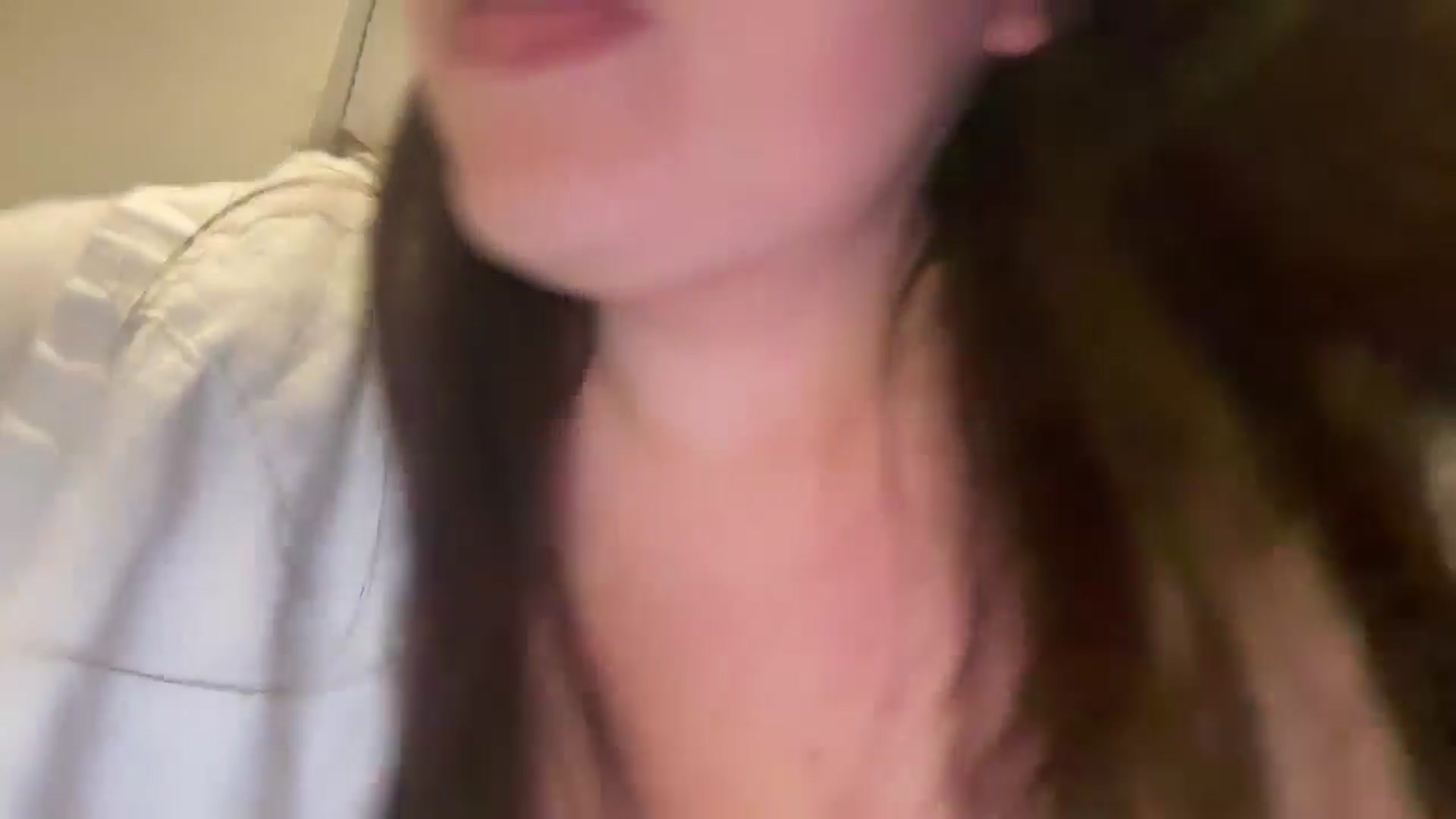 Gallery image thumbnail from Hasymura's myfreecams stream on, 11/03/2025, 19:02 image 13 of 20