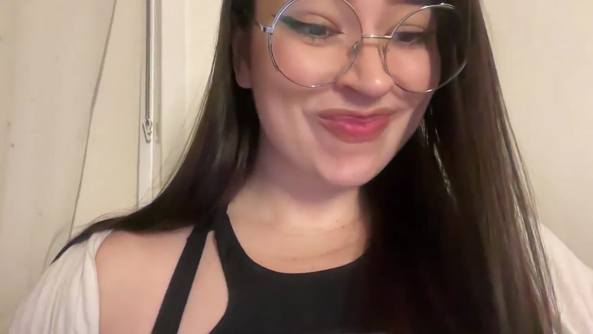 Gallery image thumbnail from Hasymura's myfreecams stream on, 02/01/2026, 19:28 image 6 of 20