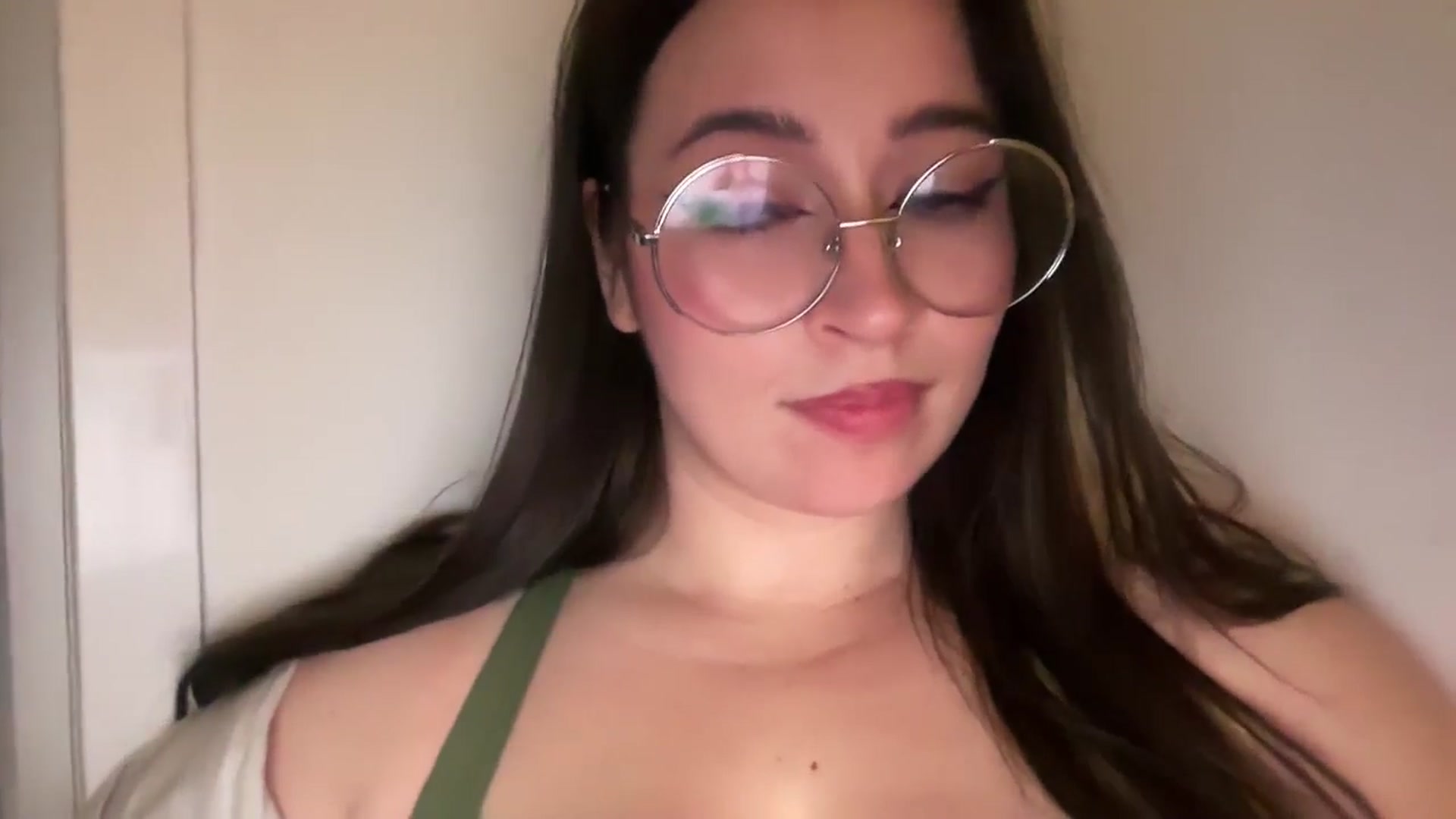 Gallery image thumbnail from Hasymura's myfreecams stream on, 02/04/2026, 21:03 image 20 of 20