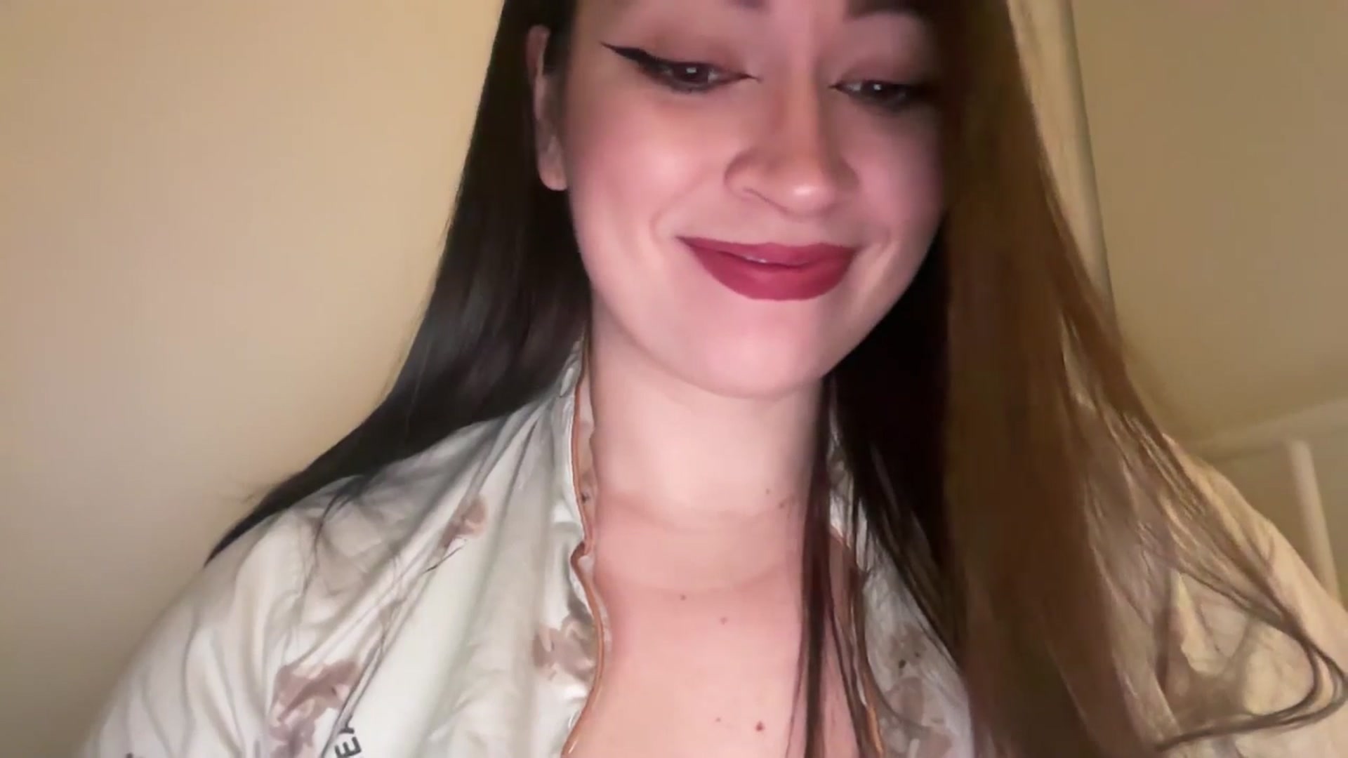 Gallery image thumbnail from Hasymura's myfreecams stream on, 02/05/2026, 23:39 image 12 of 20