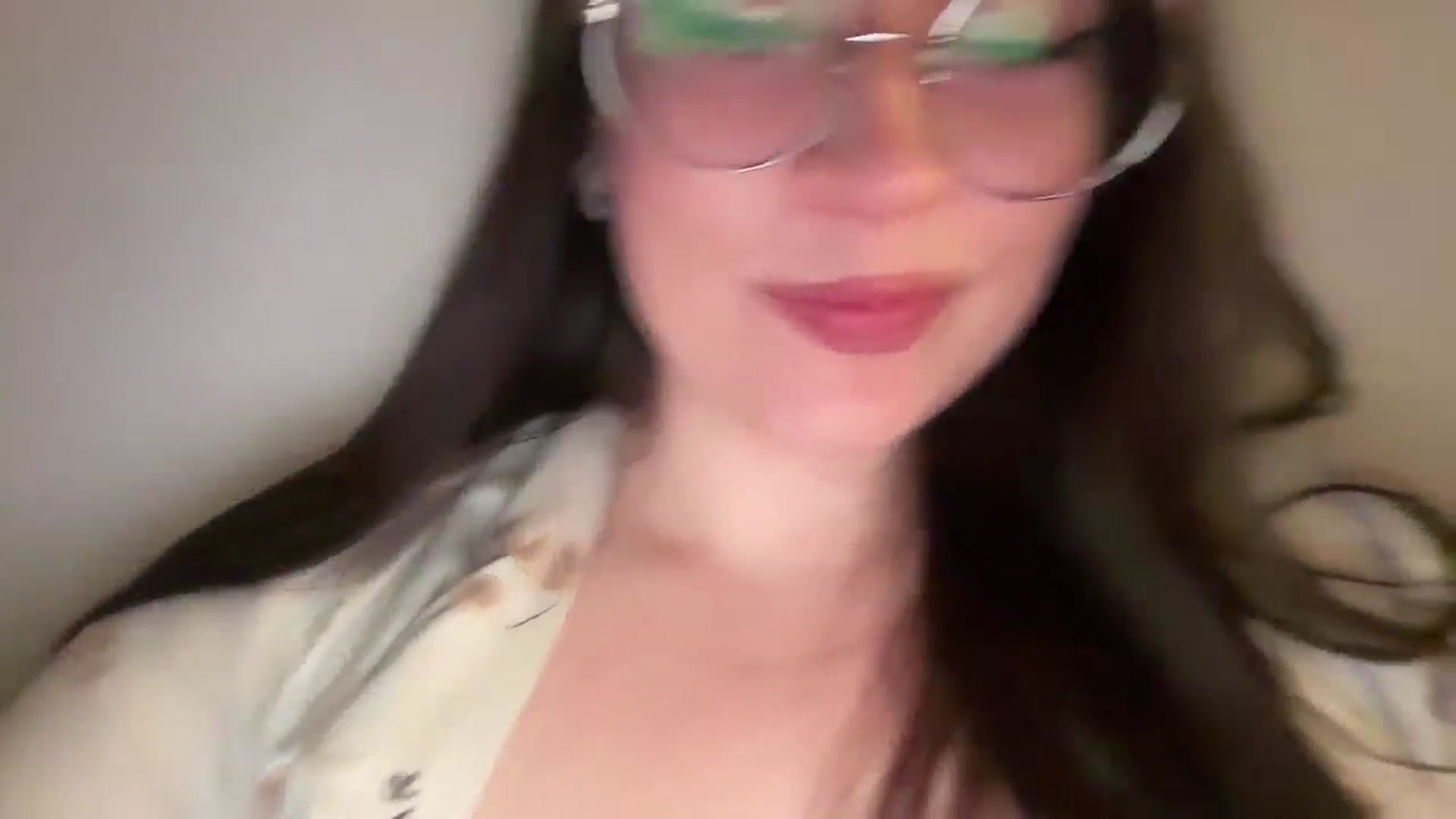 Gallery image thumbnail from Hasymura's myfreecams stream on, 03/06/2026, 24:15 image 2 of 20