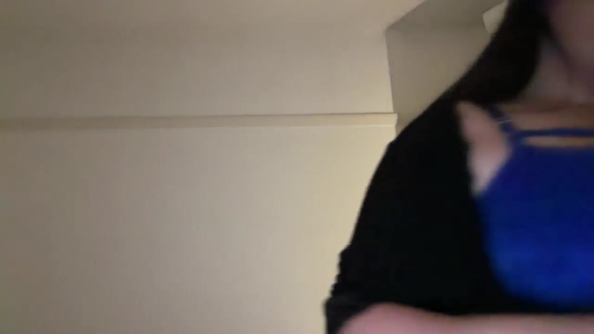 Gallery image thumbnail from Hasymura's myfreecams stream on, 03/18/2026, 20:52 image 16 of 20
