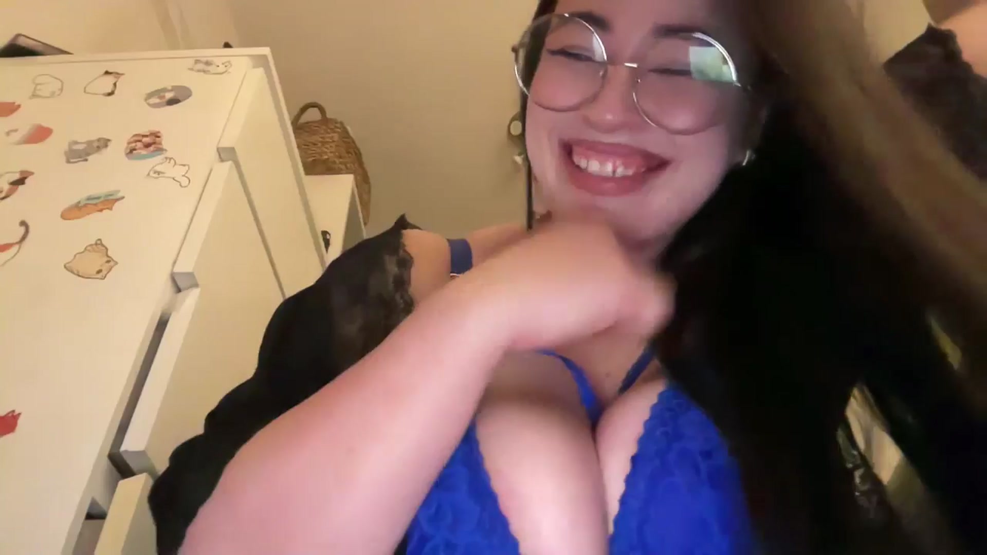 Gallery image thumbnail from Hasymura's myfreecams stream on, 03/27/2026, 20:50 image 7 of 20