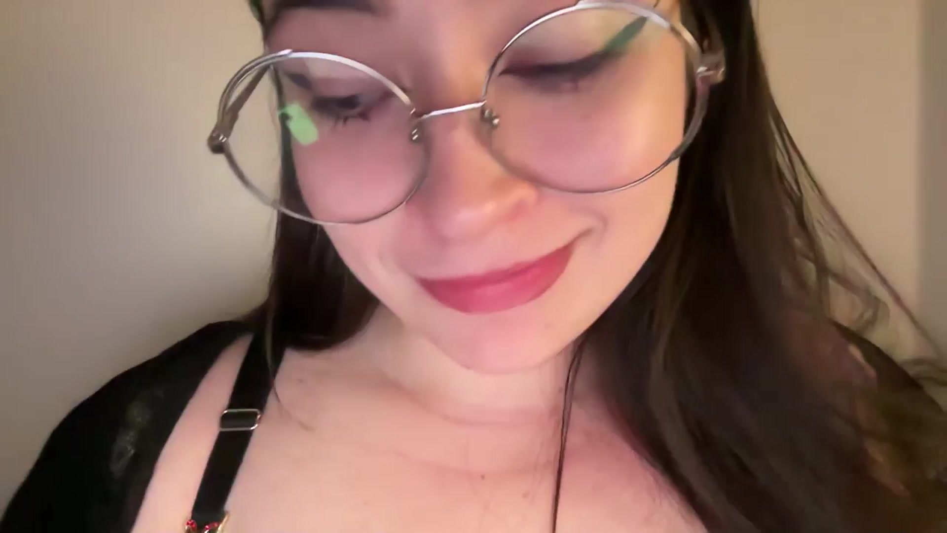 Gallery image thumbnail from Hasymura's myfreecams stream on, 04/01/2026, 23:53 image 1 of 20