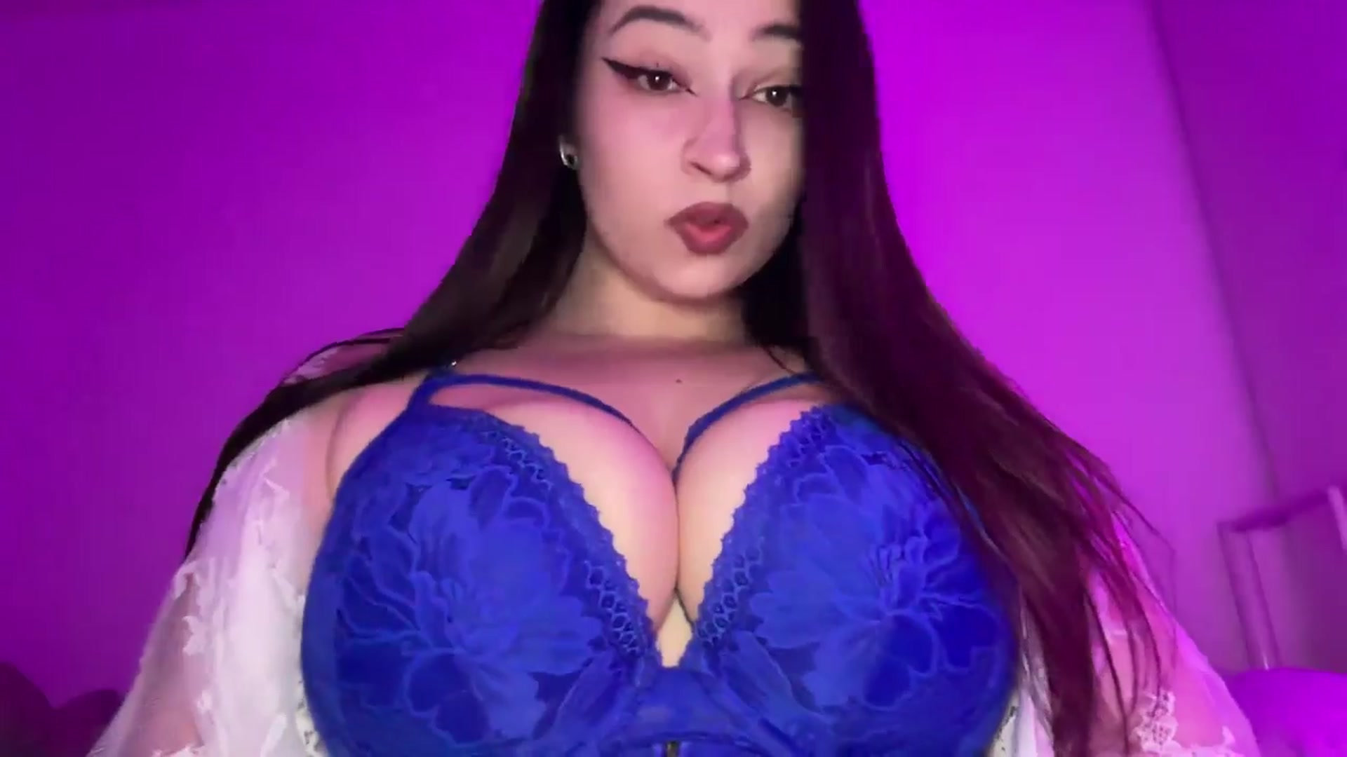Gallery image thumbnail from Hasymura's myfreecams stream on, 04/15/2026, 20:58 image 12 of 20