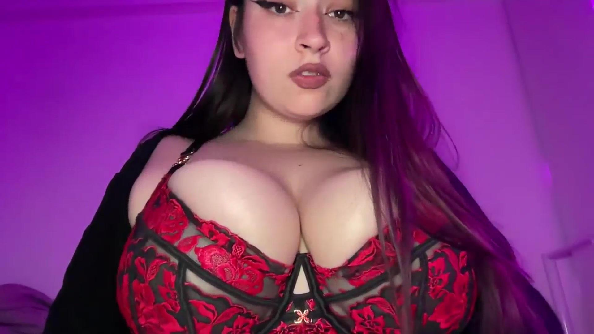 Gallery image thumbnail from Hasymura's myfreecams stream on, 04/25/2026, 21:43 image 9 of 20