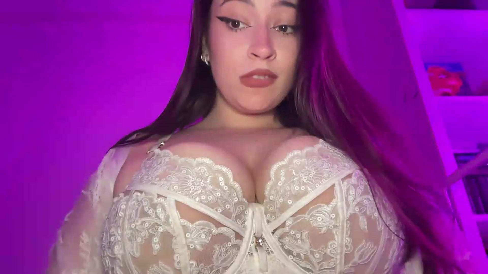 Gallery image thumbnail from Hasymura's myfreecams stream on, 05/08/2026, 19:57 image 5 of 20