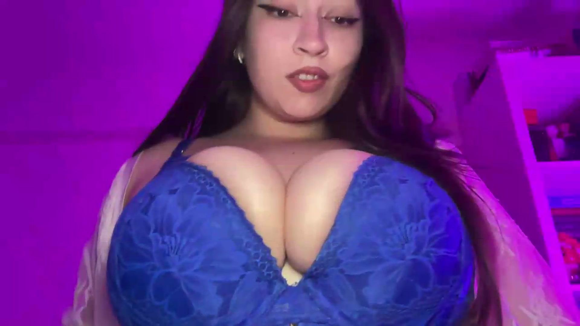 Gallery image thumbnail from Hasymura's myfreecams stream on, 05/13/2026, 23:14 image 5 of 20