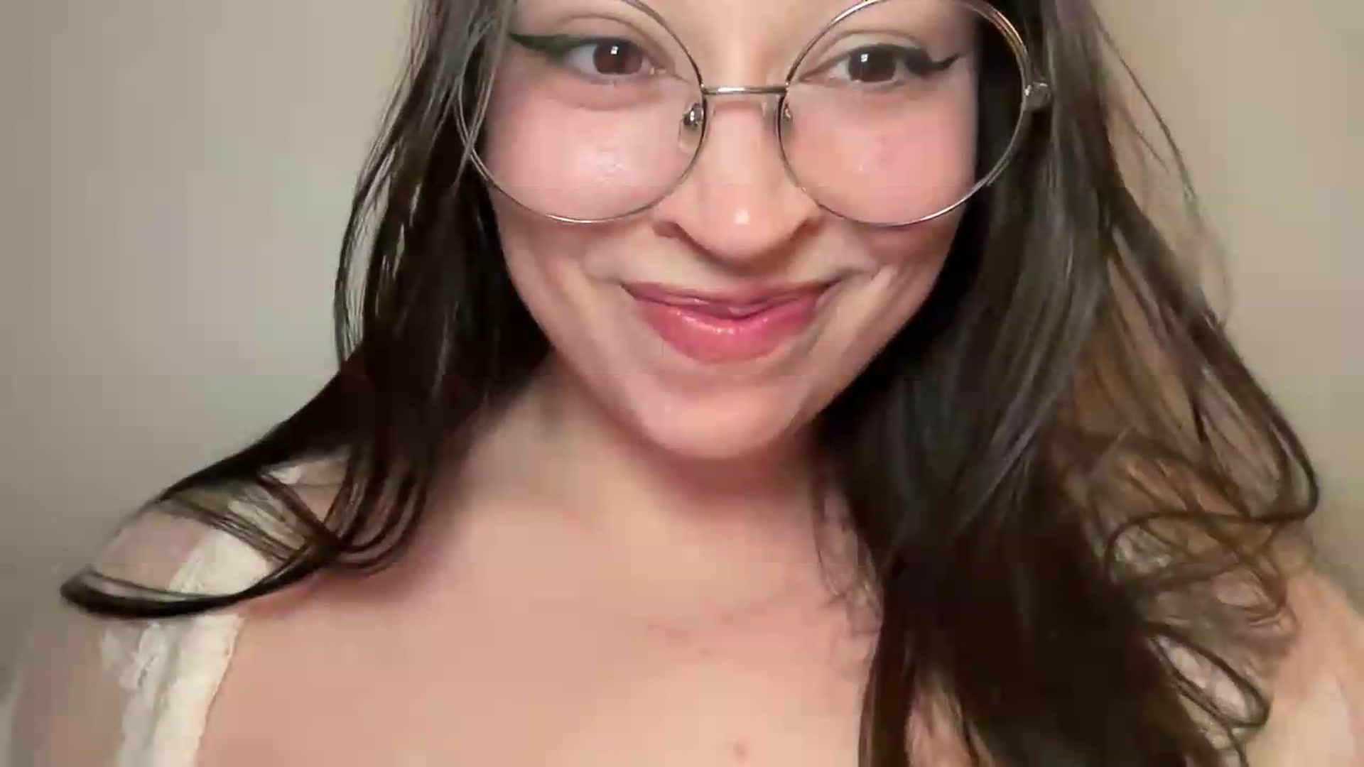 Gallery image thumbnail from Hasymura's myfreecams stream on, 07/03/2026, 23:51 image 19 of 20