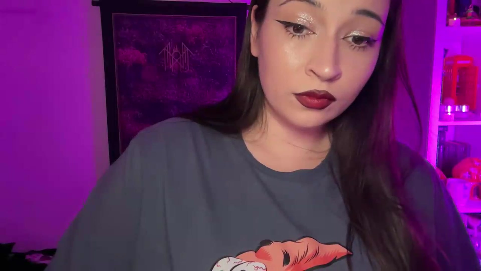Gallery image thumbnail from Hasymura's myfreecams stream on, 08/06/2026, 20:42 image 17 of 20
