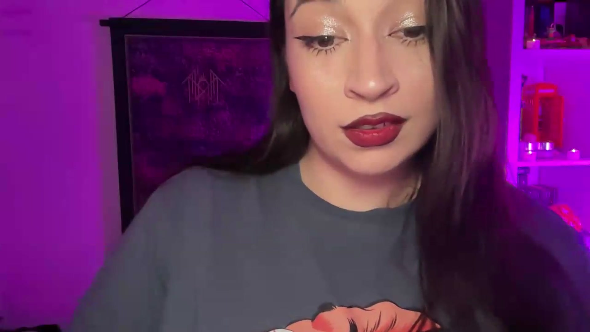 Gallery image thumbnail from Hasymura's myfreecams stream on, 08/06/2026, 20:42 image 13 of 20