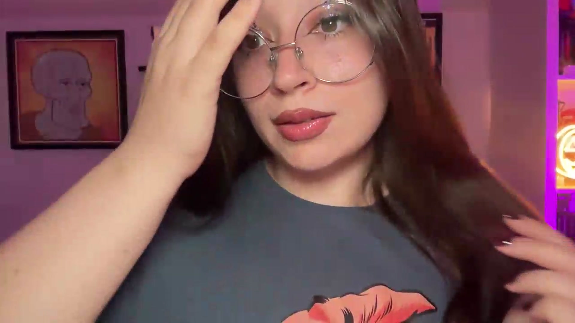 Gallery image thumbnail from Hasymura's myfreecams stream on, 08/17/2026, 21:07 image 4 of 20