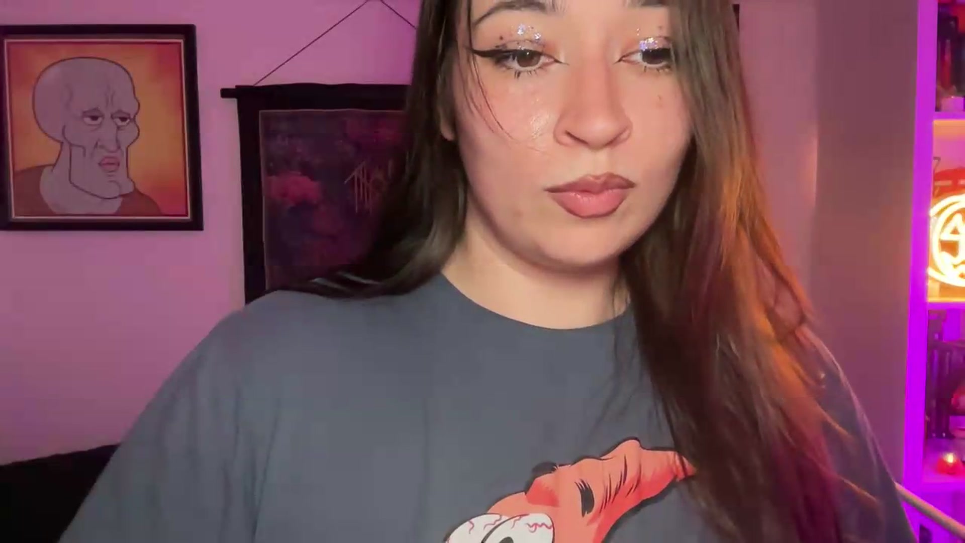 Gallery image thumbnail from Hasymura's myfreecams stream on, 08/17/2026, 21:43 image 17 of 20