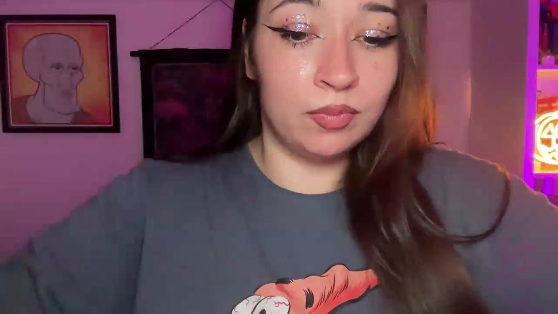 Gallery image thumbnail from Hasymura's myfreecams stream on, 08/17/2026, 21:43 image 10 of 20