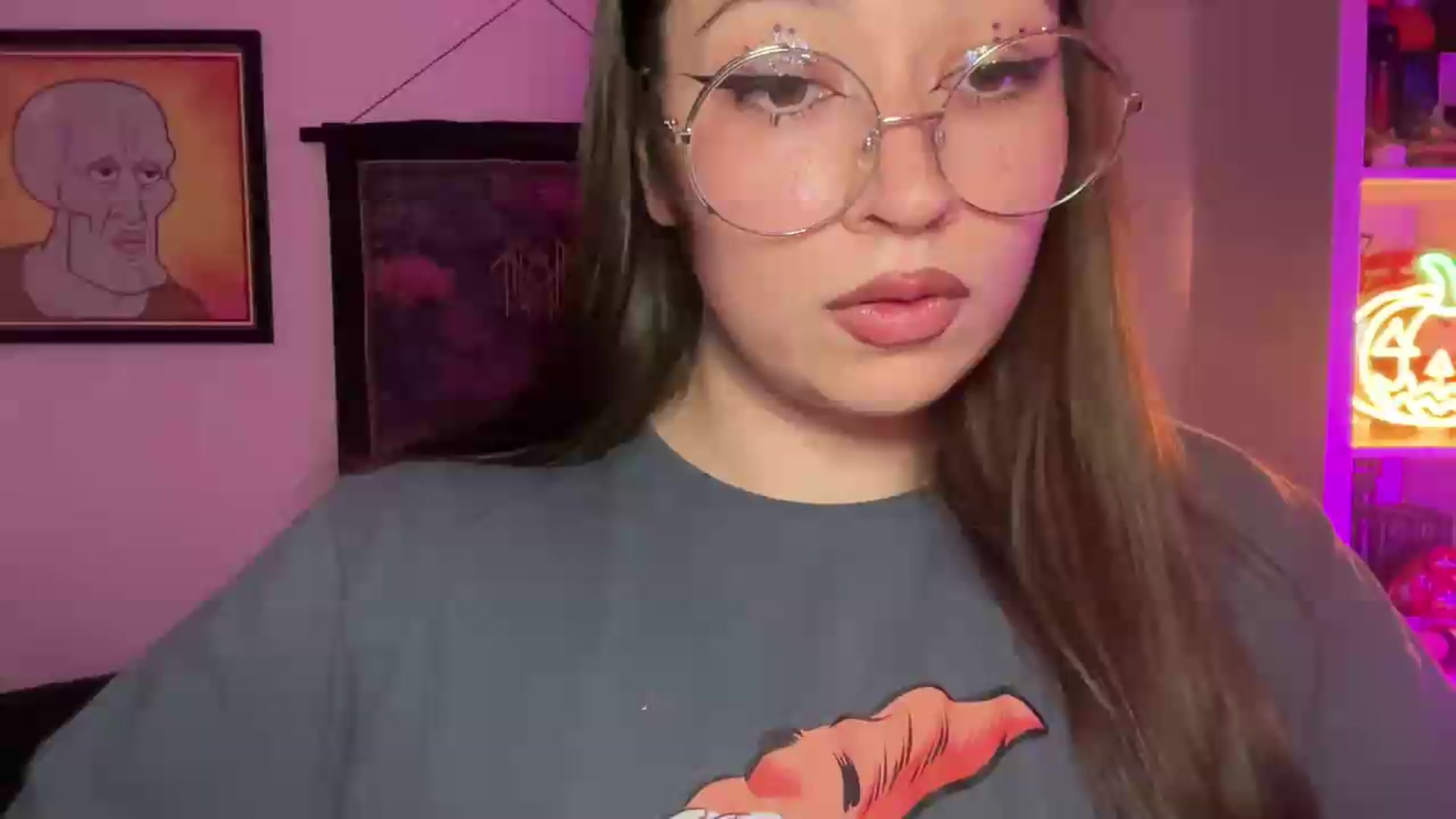 Gallery image thumbnail from Hasymura's myfreecams stream on, 08/17/2026, 21:43 image 5 of 20