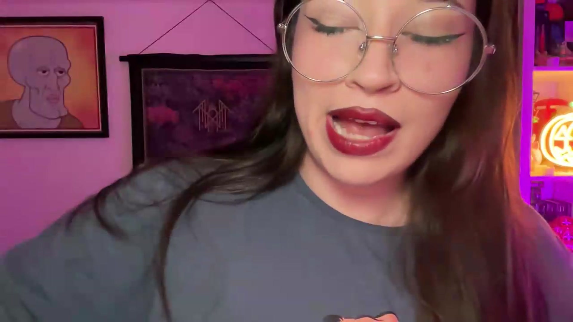 Gallery image thumbnail from Hasymura's myfreecams stream on, 08/18/2026, 21:49 image 3 of 20