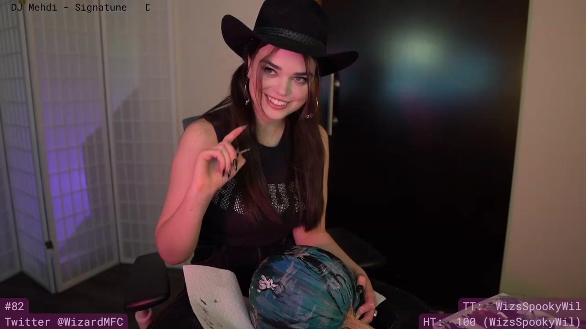 Gallery image thumbnail from HauntedWizard's myfreecams stream on, 10/31/2023, 08:59 image 8 of 20