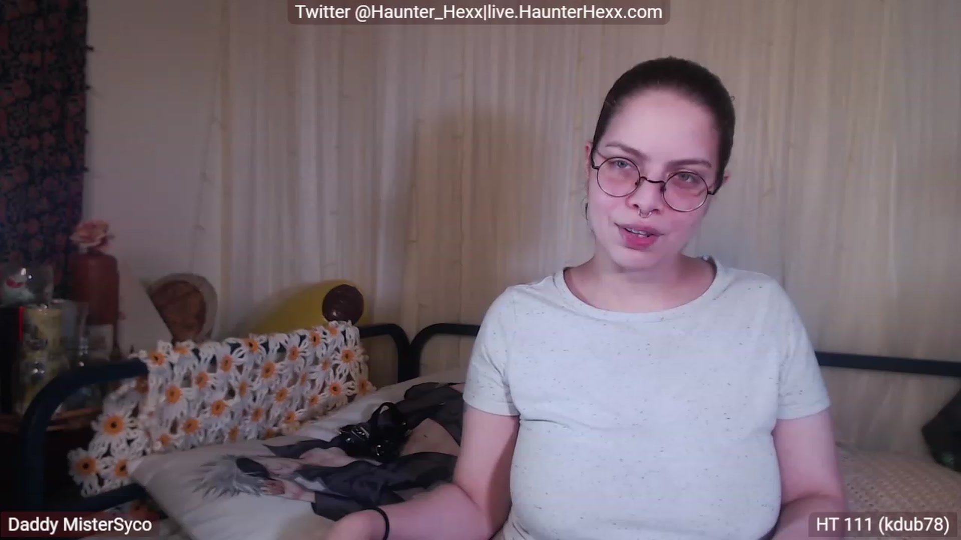 Gallery image thumbnail from Haunter_Hexx's myfreecams stream on, 11/26/2022, 09:09 image 9 of 20
