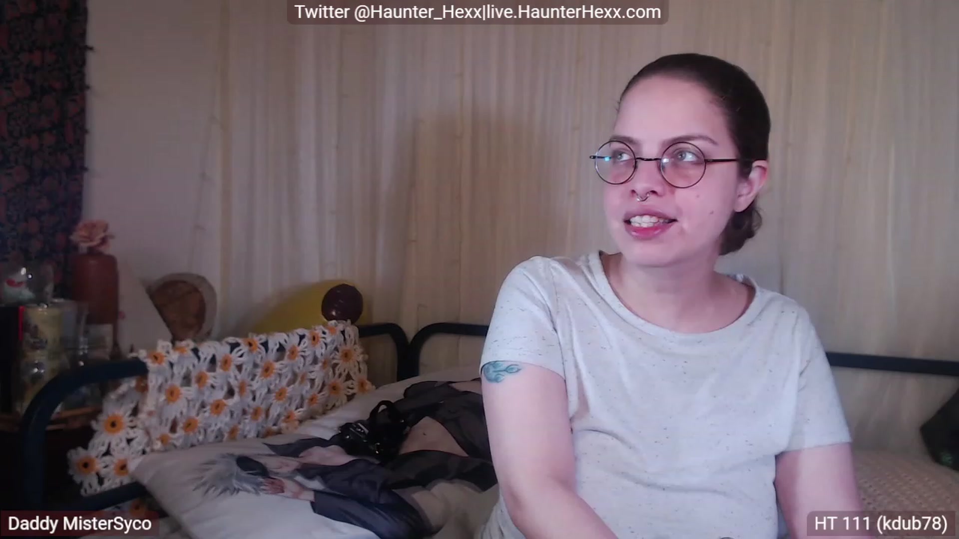 Gallery image thumbnail from Haunter_Hexx's myfreecams stream on, 11/26/2022, 09:09 image 7 of 20