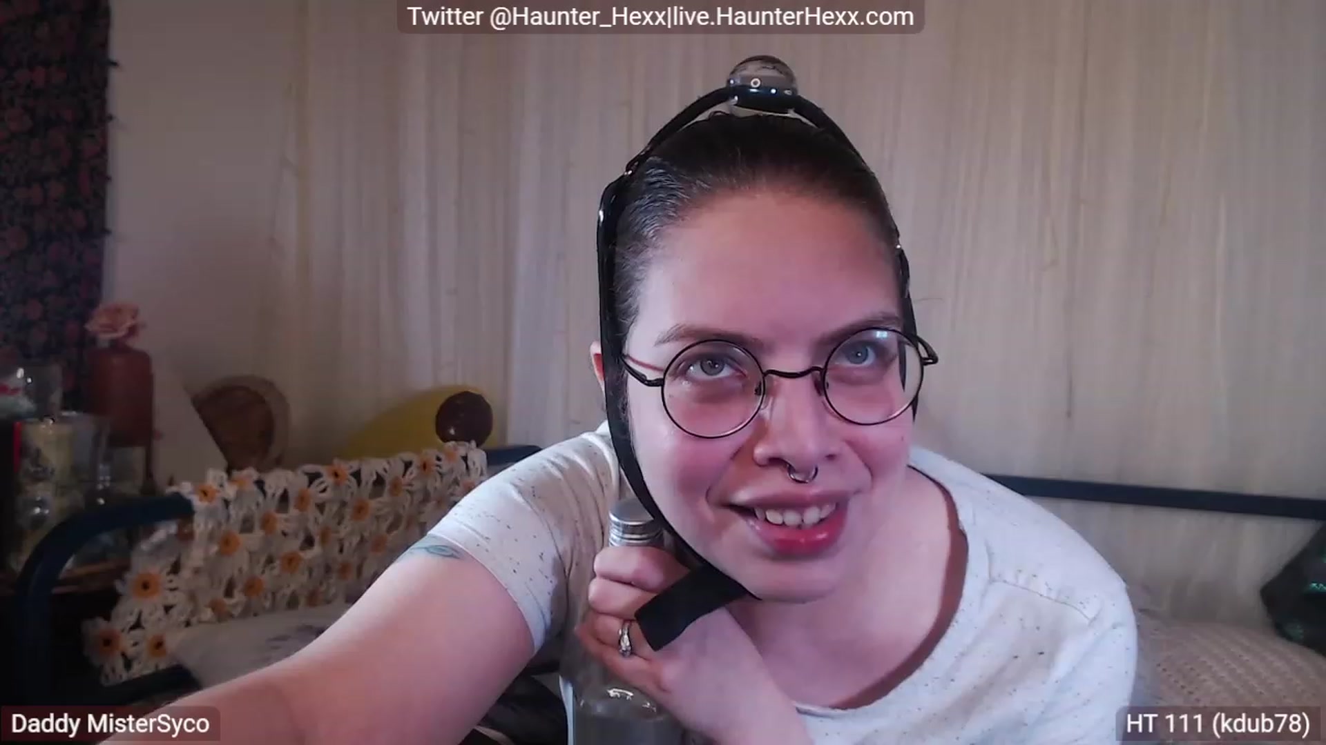 Gallery image thumbnail from Haunter_Hexx's myfreecams stream on, 11/26/2022, 09:09 image 3 of 20