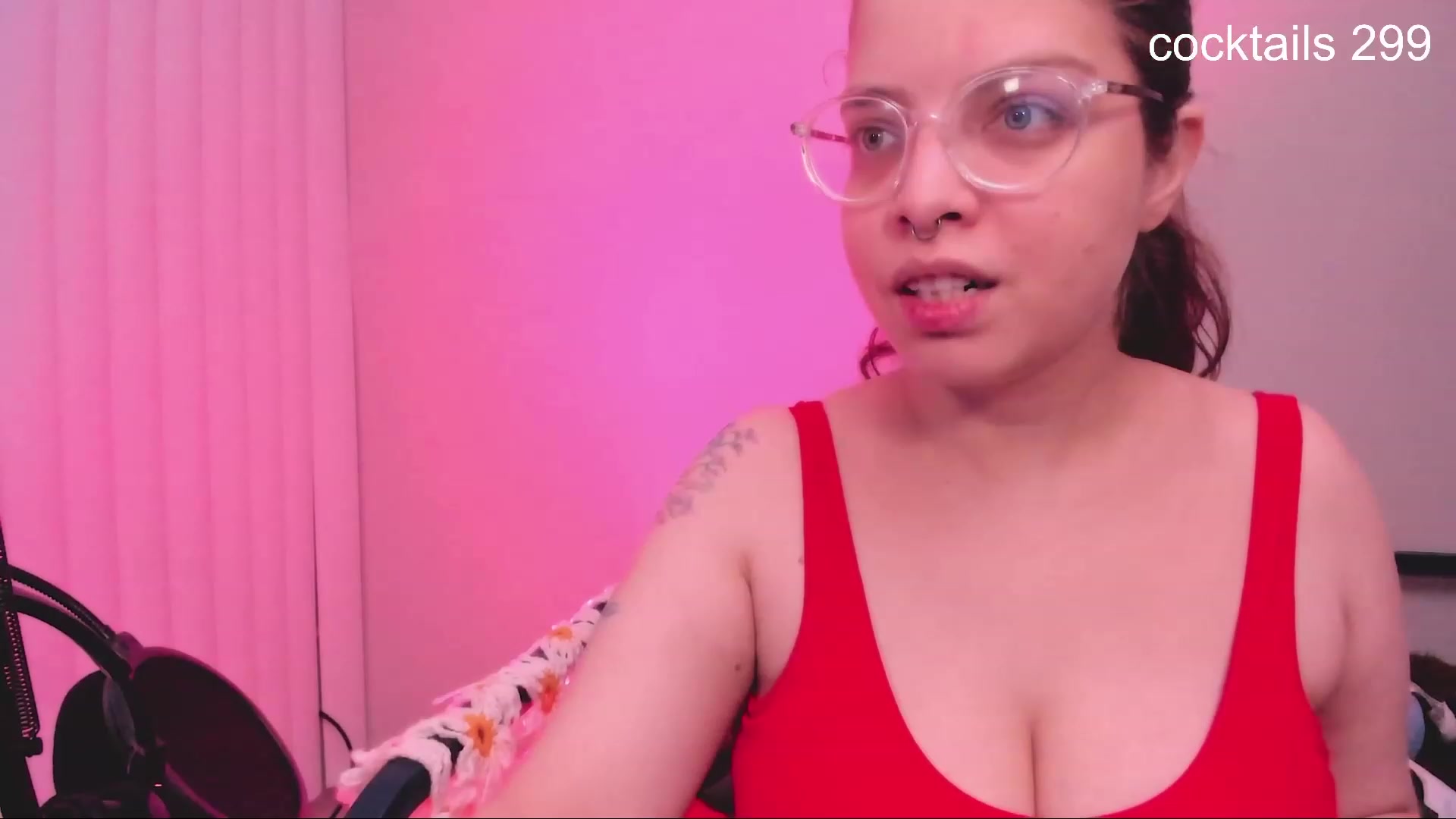 Gallery image thumbnail from Haunter_Hexx's myfreecams stream on, 03/12/2024, 06:58 image 12 of 20