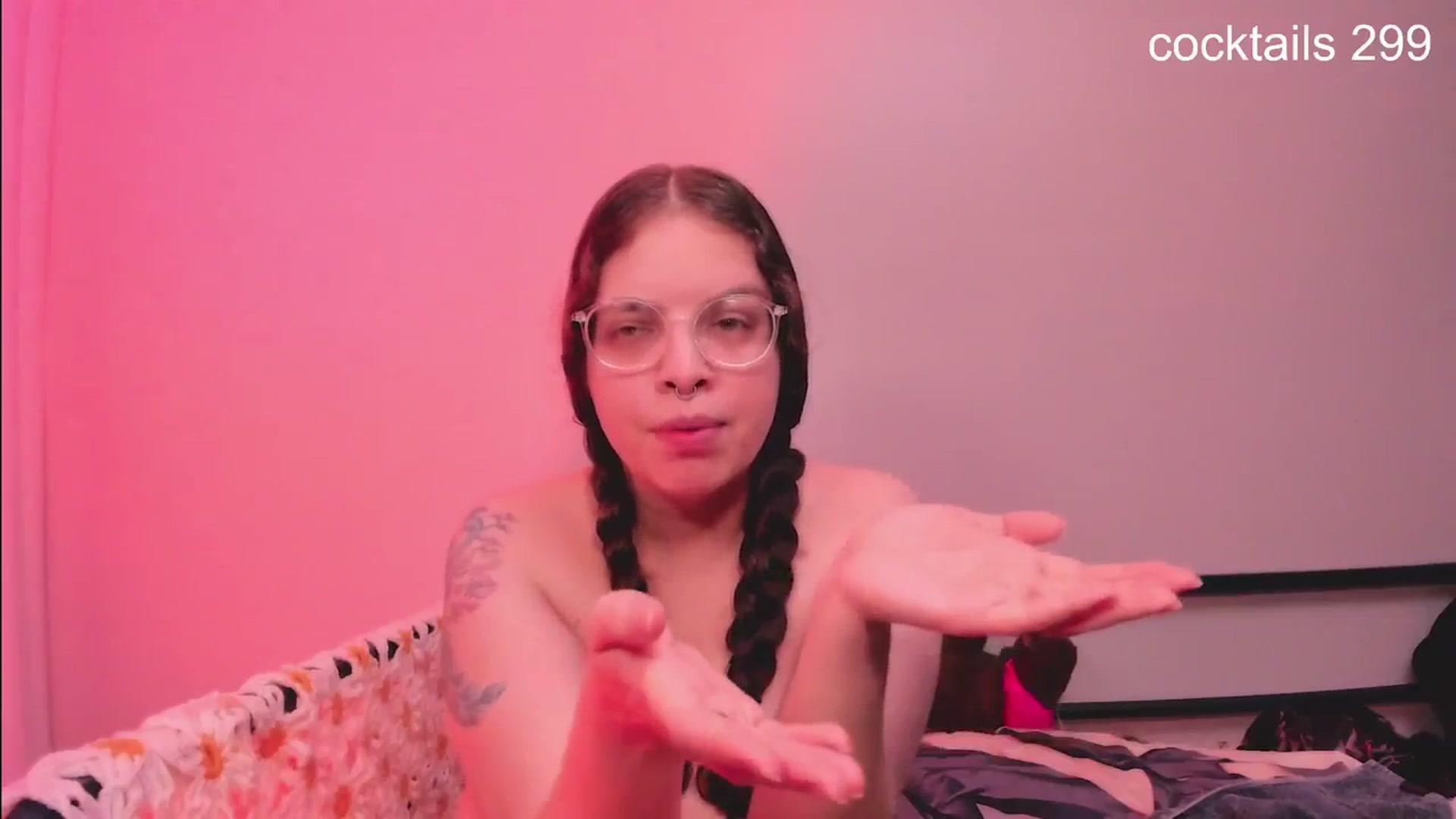 Gallery image thumbnail from Haunter_Hexx's myfreecams stream on, 03/20/2024, 07:43 image 13 of 20