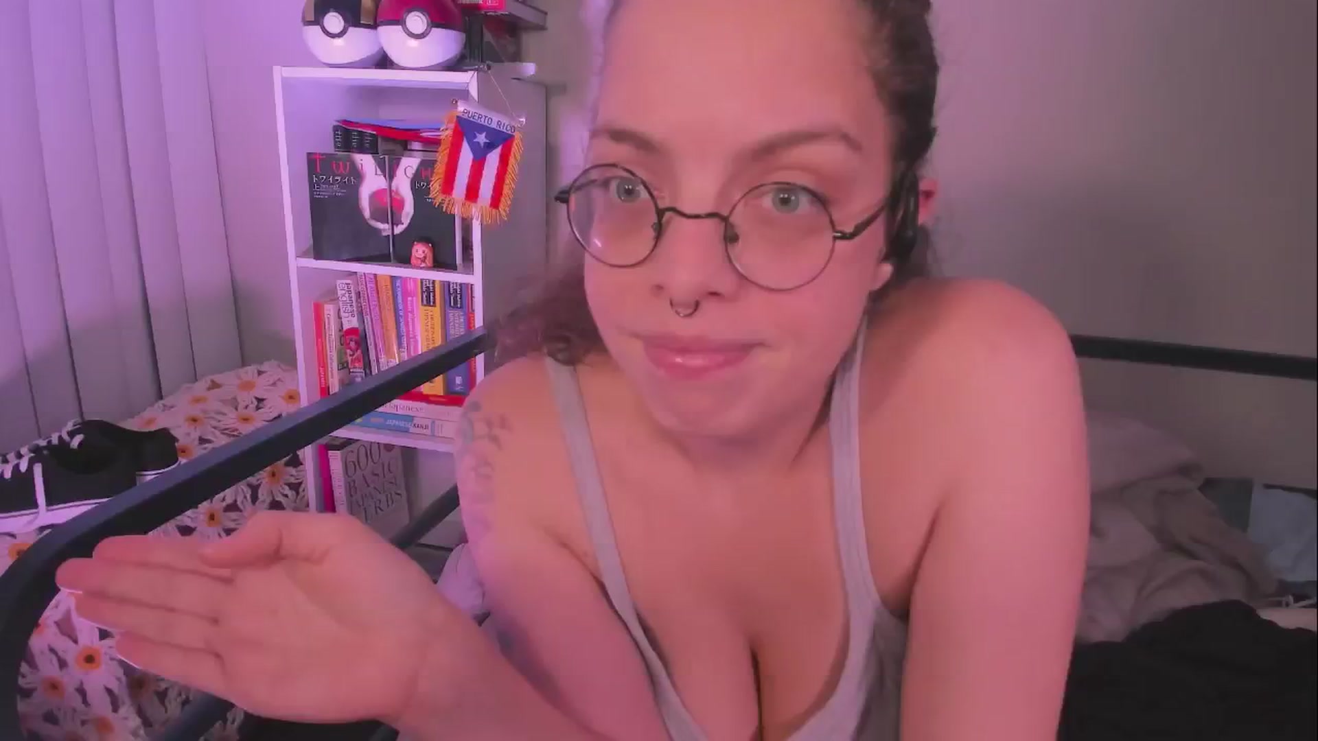 Gallery image thumbnail from Haunter_Hexx's myfreecams stream on, 06/25/2025, 07:25 image 10 of 20