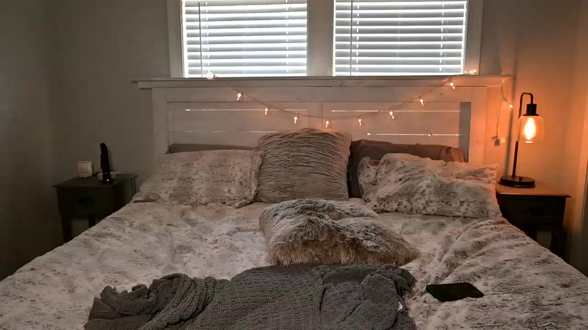 Gallery image thumbnail from Havana_Xo's myfreecams stream on, 12/20/2022, 19:41 image 10 of 20