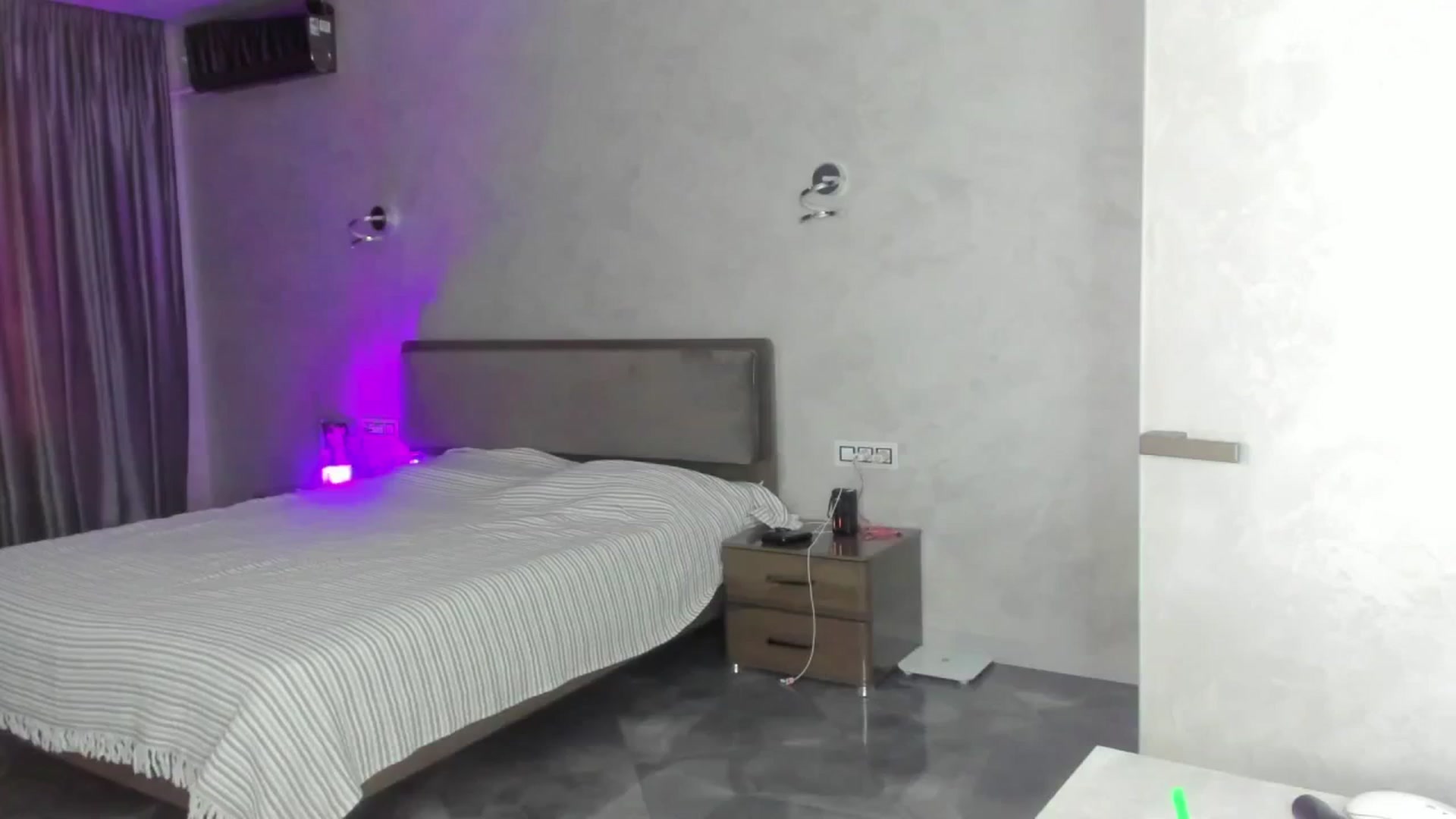 Gallery image thumbnail from HavefunK's myfreecams stream on, 03/13/2025, 16:52 image 2 of 20