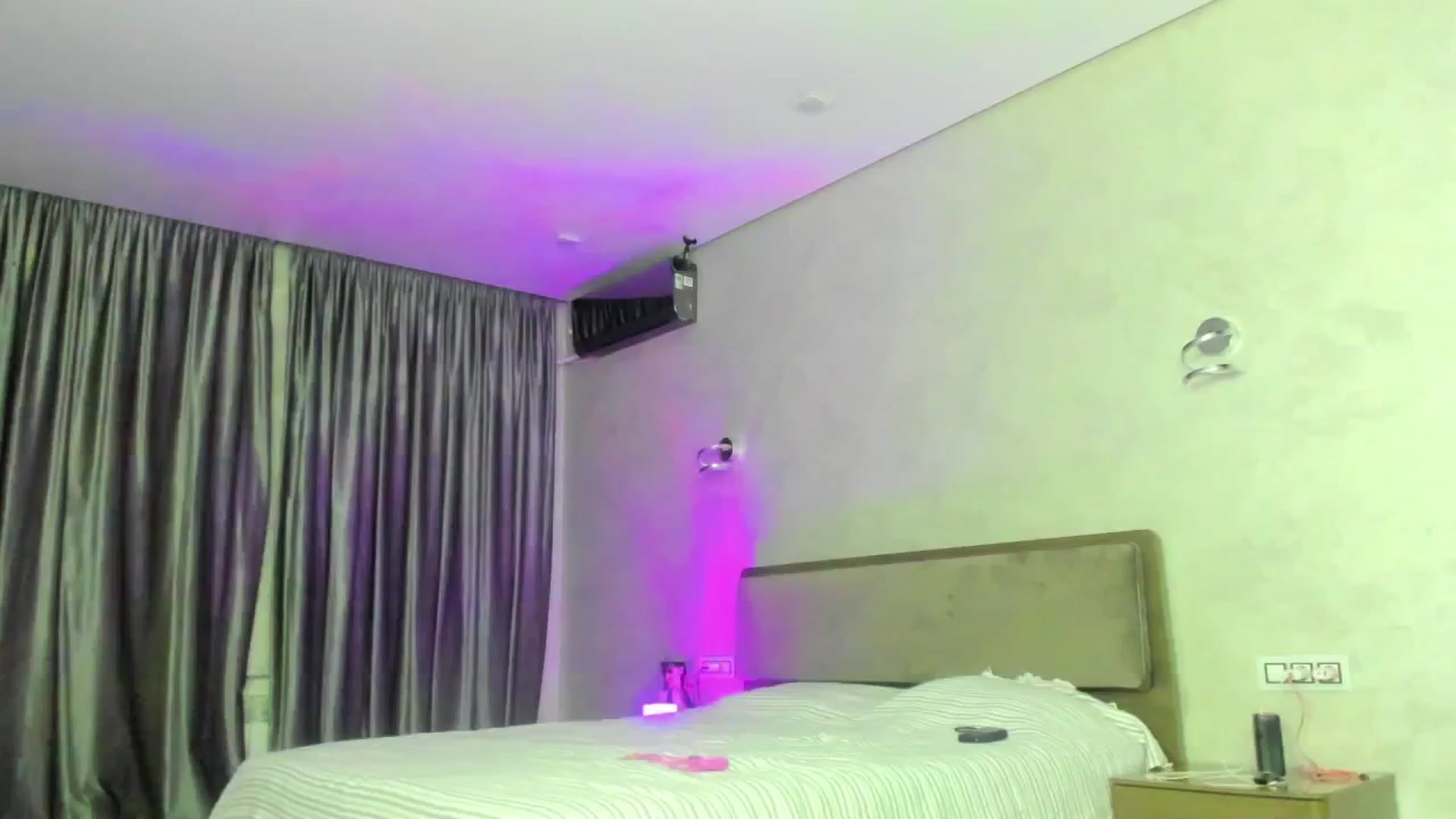 Gallery image thumbnail from HavefunK's myfreecams stream on, 03/14/2025, 17:42 image 17 of 20