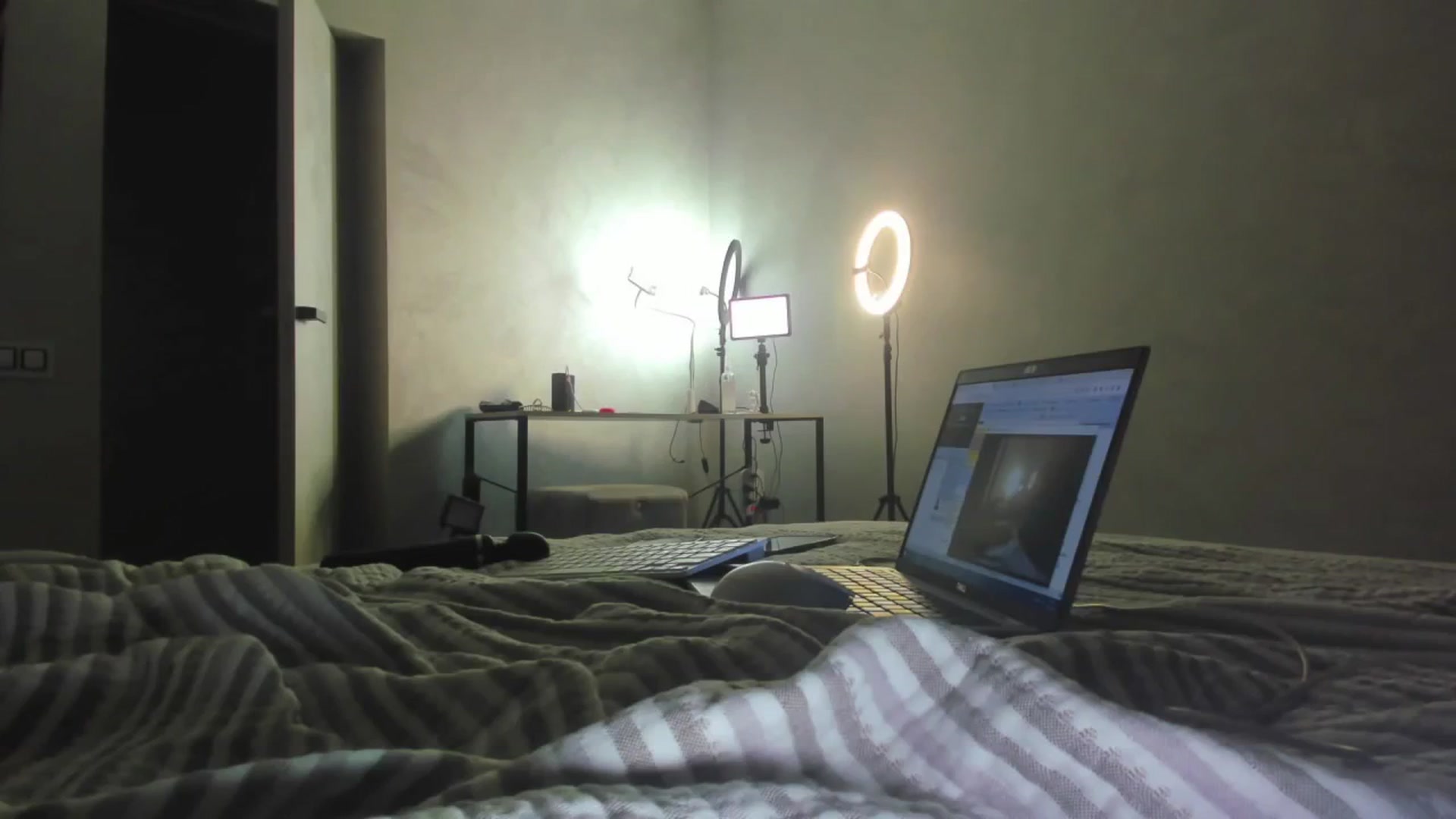 Gallery image thumbnail from HavefunK's myfreecams stream on, 03/16/2025, 16:48 image 16 of 20