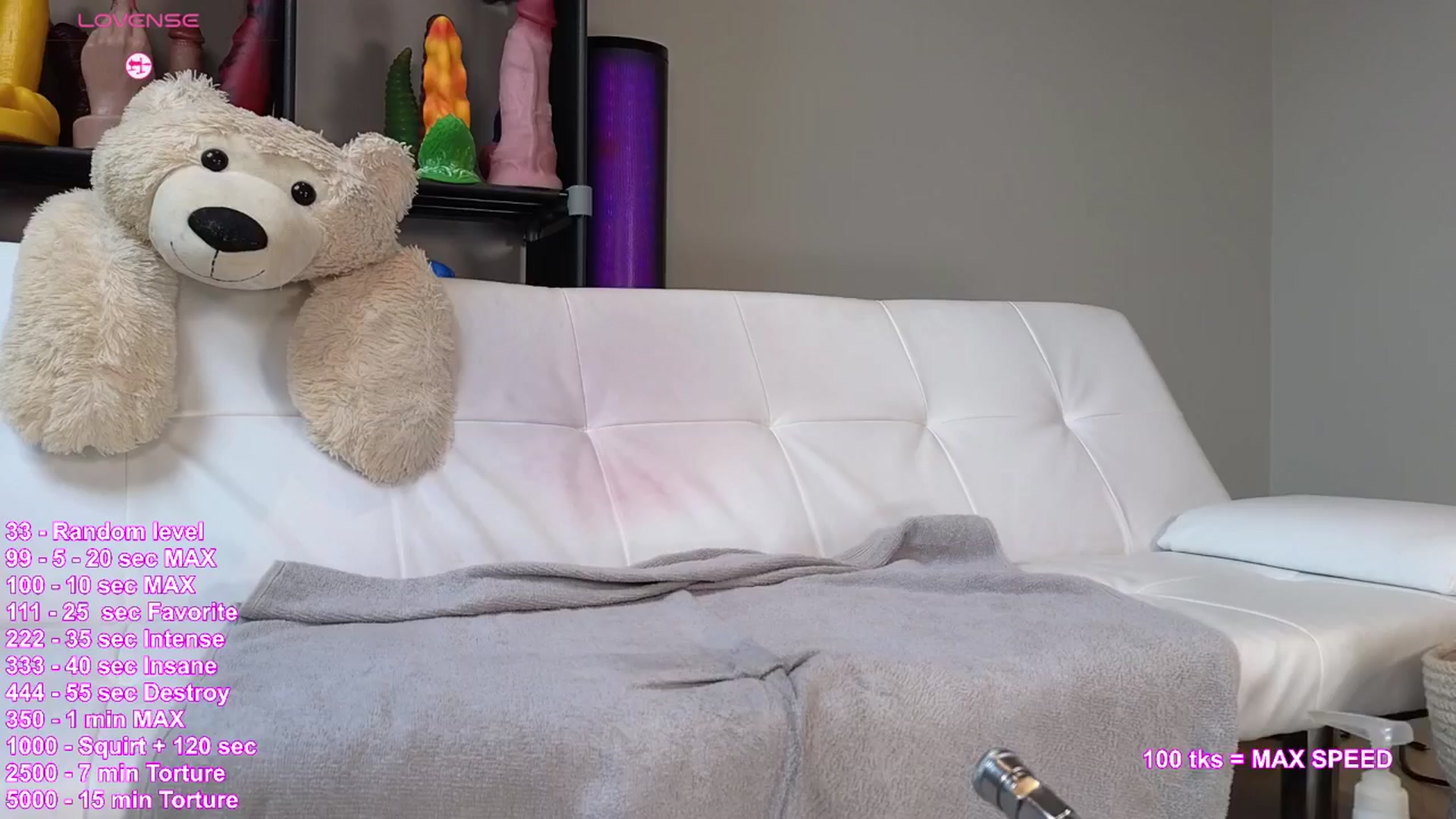 Gallery image thumbnail from HayleeX's myfreecams stream on, 03/31/2026, 12:31 image 7 of 20