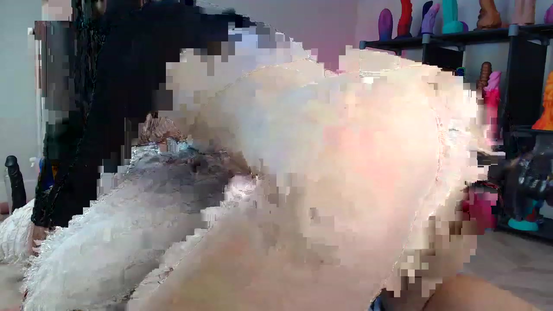 Gallery image thumbnail from Haylee_Love's myfreecams stream on, 11/23/2022, 10:49 image 18 of 20