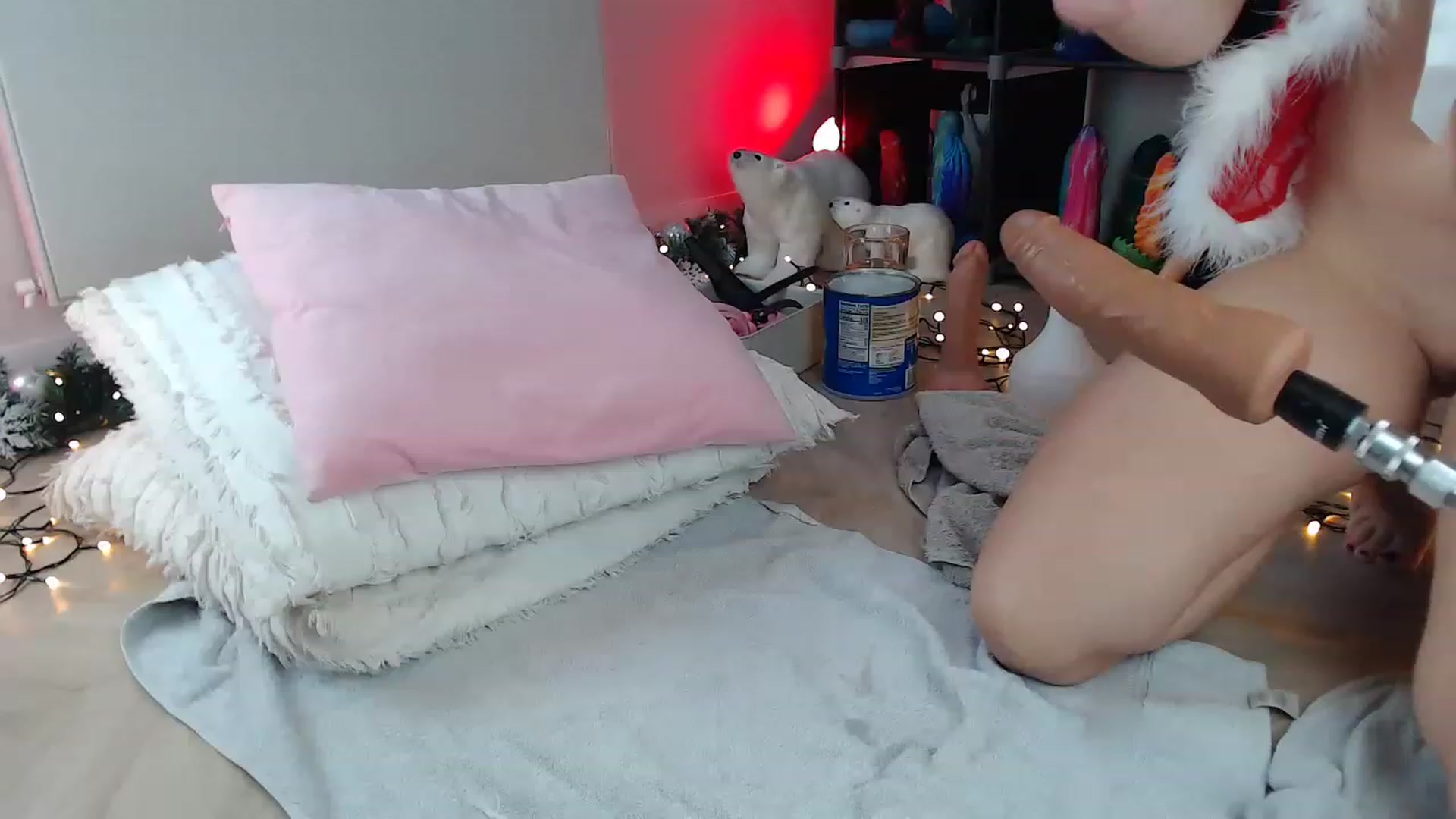 Gallery image thumbnail from Haylee_Love's myfreecams stream on, 12/20/2022, 10:43 image 10 of 20