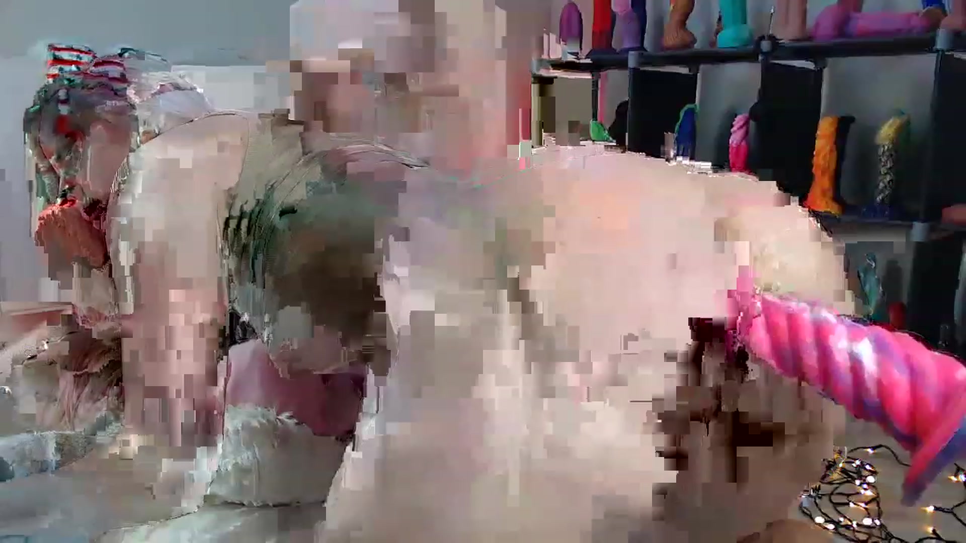Gallery image thumbnail from Haylee_Love's myfreecams stream on, 12/27/2022, 12:47 image 20 of 20
