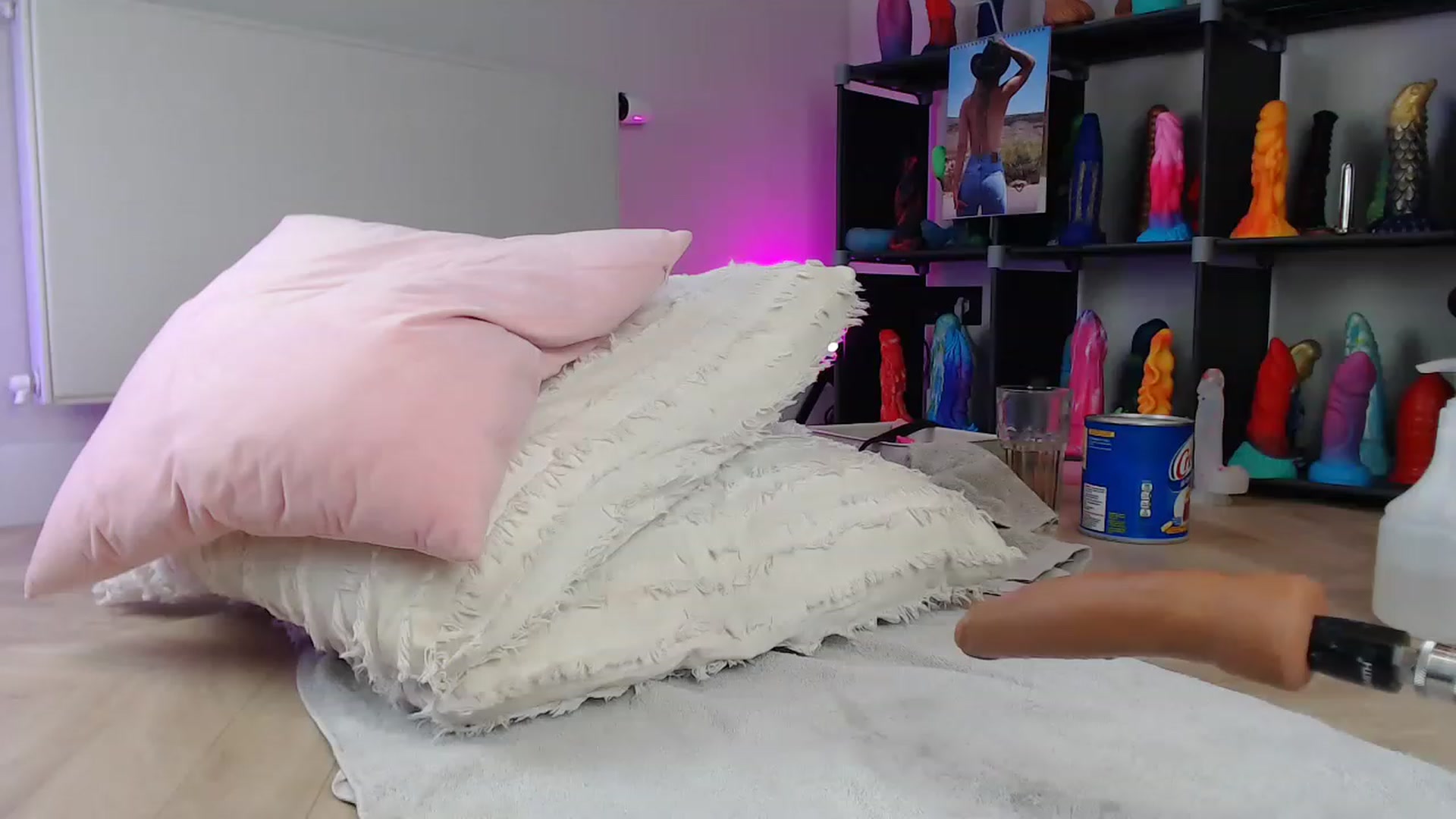 Gallery image thumbnail from Haylee_Love's myfreecams stream on, 01/29/2023, 11:55 image 14 of 20