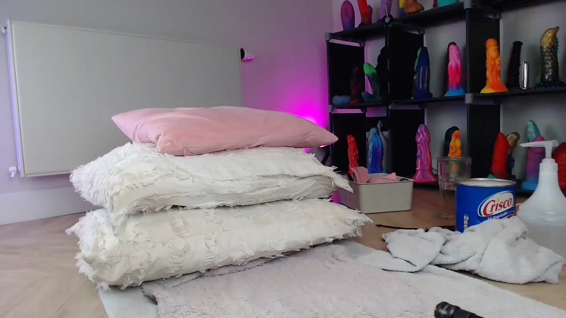 Gallery image thumbnail from Haylee_Love's myfreecams stream on, 02/09/2023, 18:00 image 16 of 20