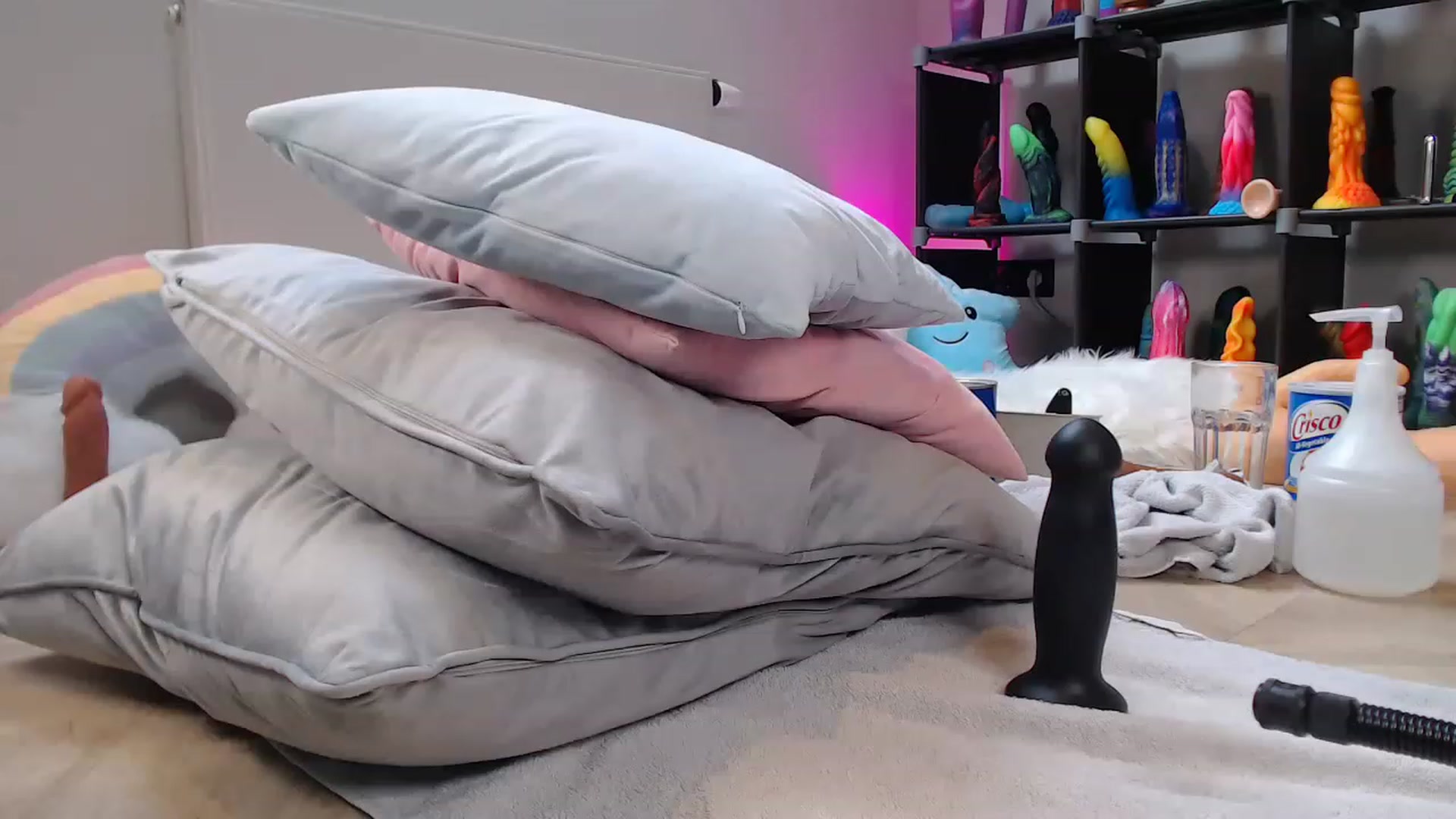 Gallery image thumbnail from Haylee_Love's myfreecams stream on, 03/30/2023, 14:20 image 7 of 20