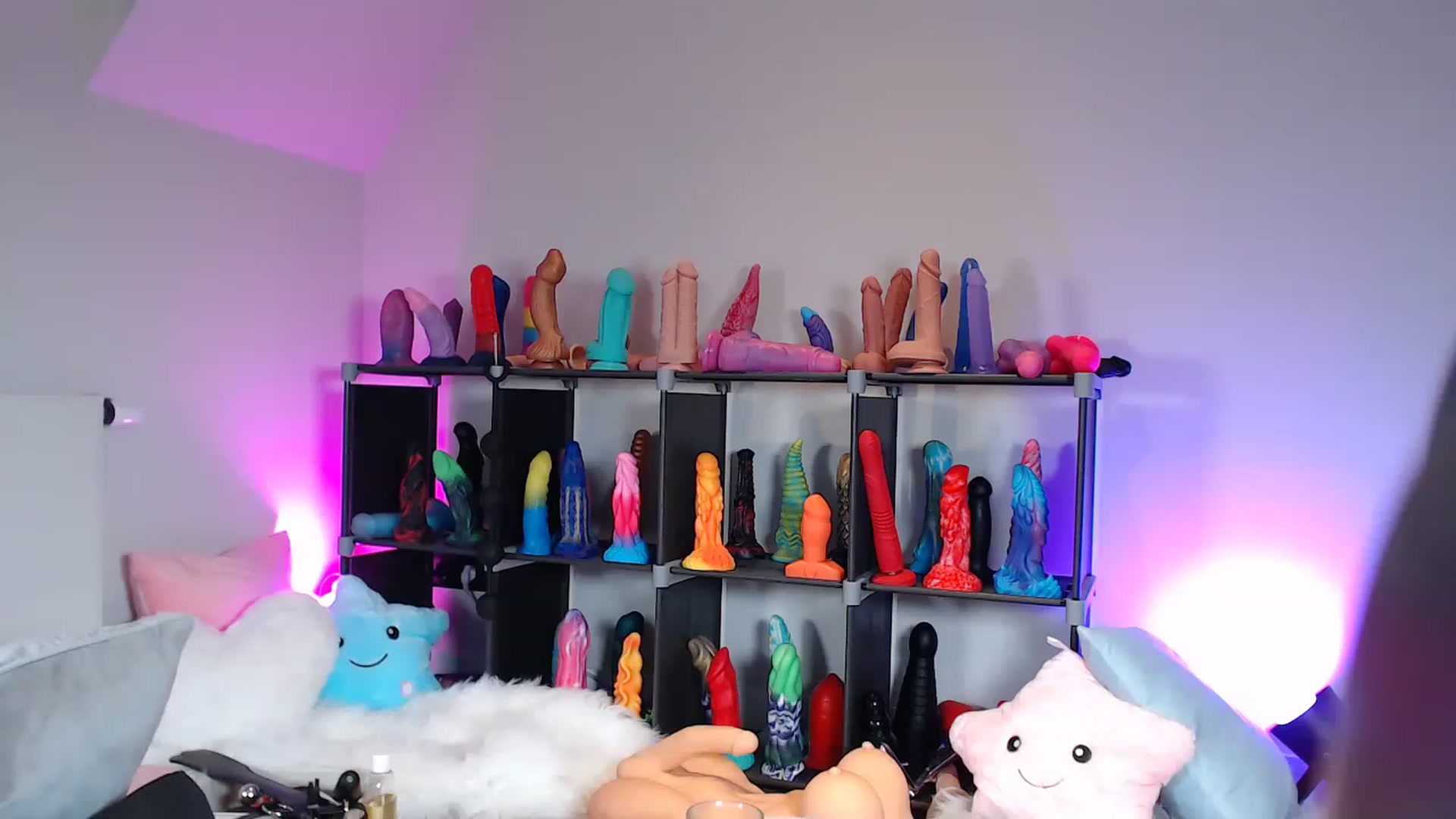 Gallery image thumbnail from Haylee_Love's myfreecams stream on, 04/04/2023, 20:31 image 16 of 20