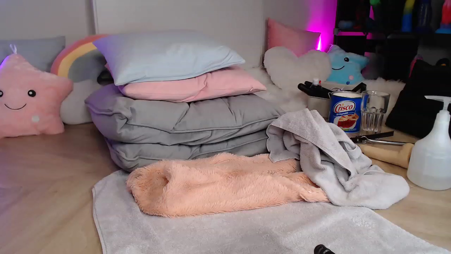 Gallery image thumbnail from Haylee_Love's myfreecams stream on, 05/16/2023, 20:45 image 5 of 20